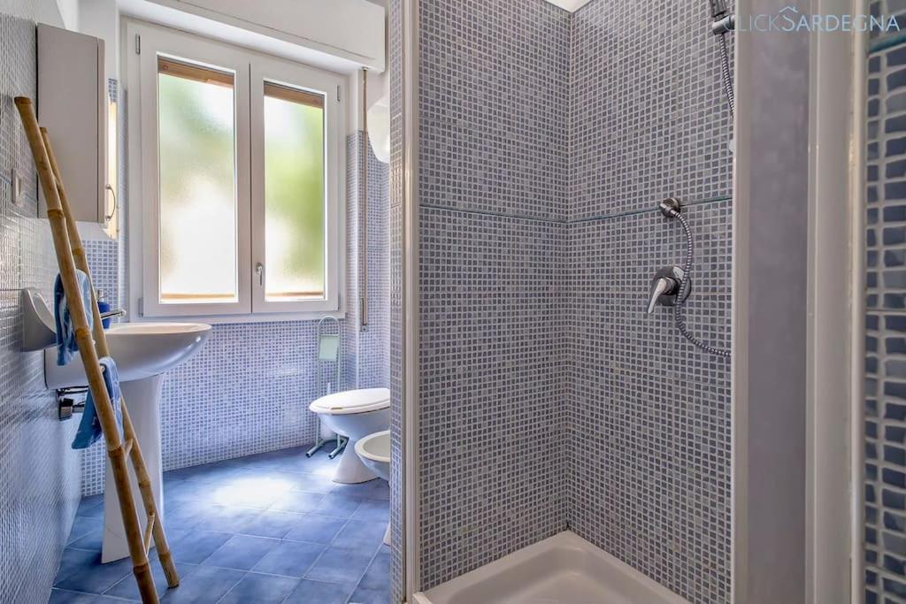 HiddenGarden apartment with garden and jacuzzi in the center of the city of Alghero