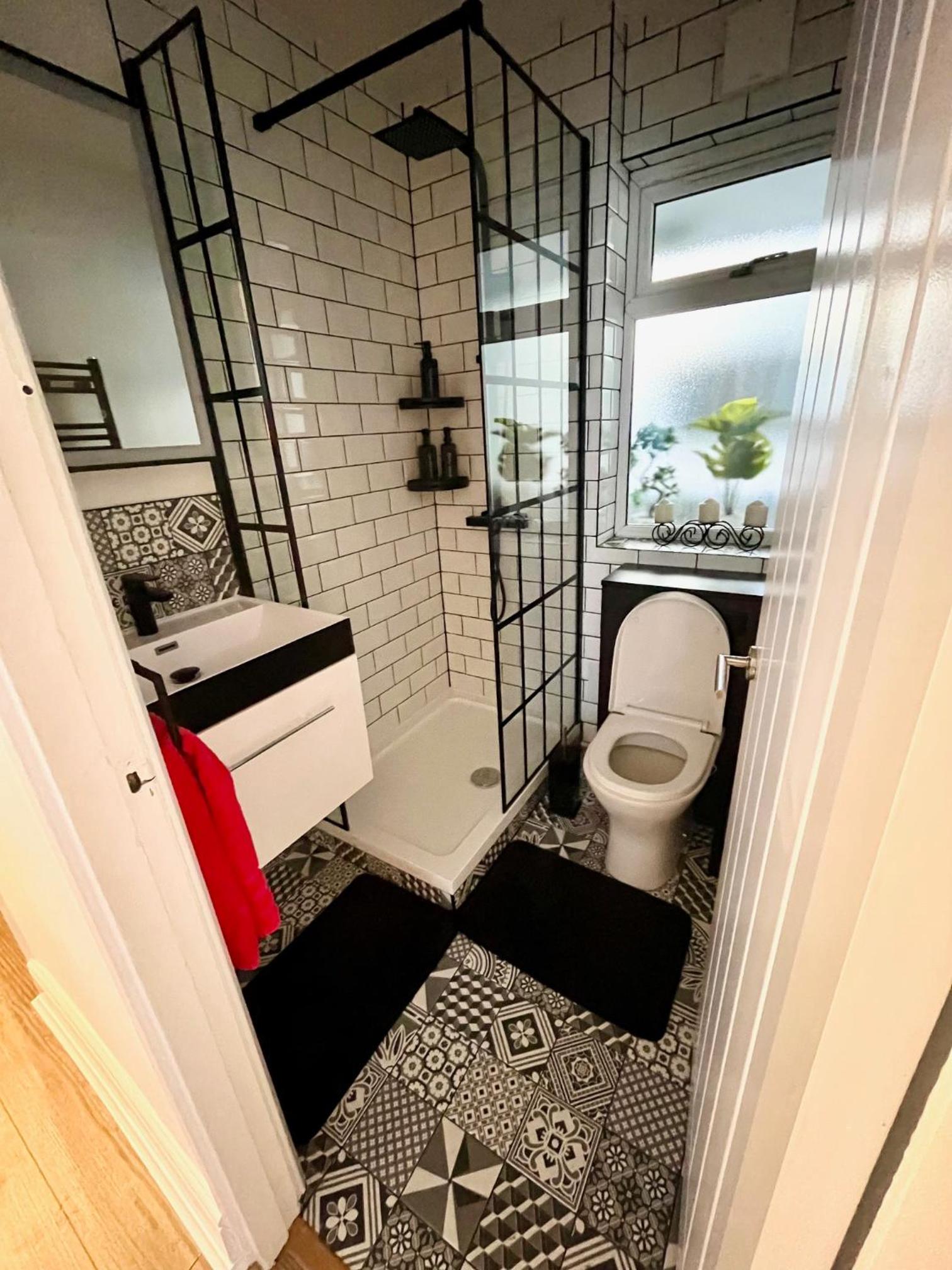 Newly refurbished ,chic, attractive 3 bedroom flat