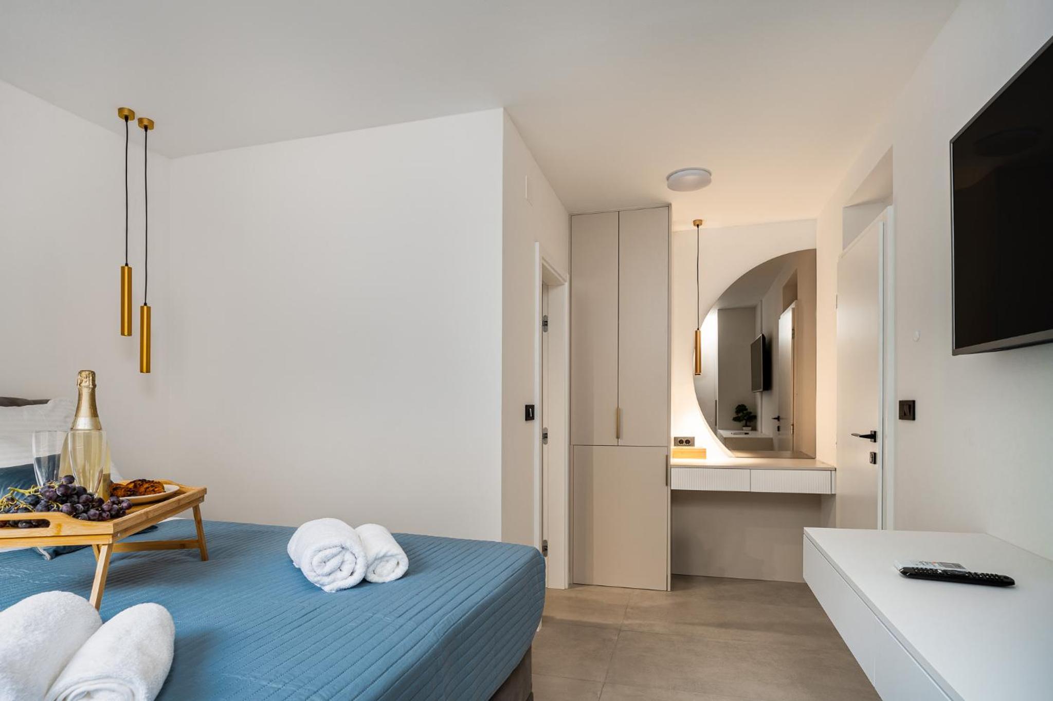 Amaro Luxury Room & Studio Apartman with Balcony view 3