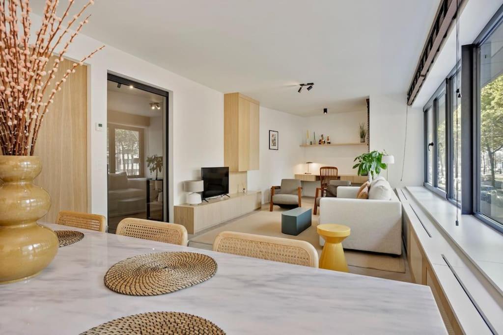 Deluxe 2-BR Apartment in Antwerp