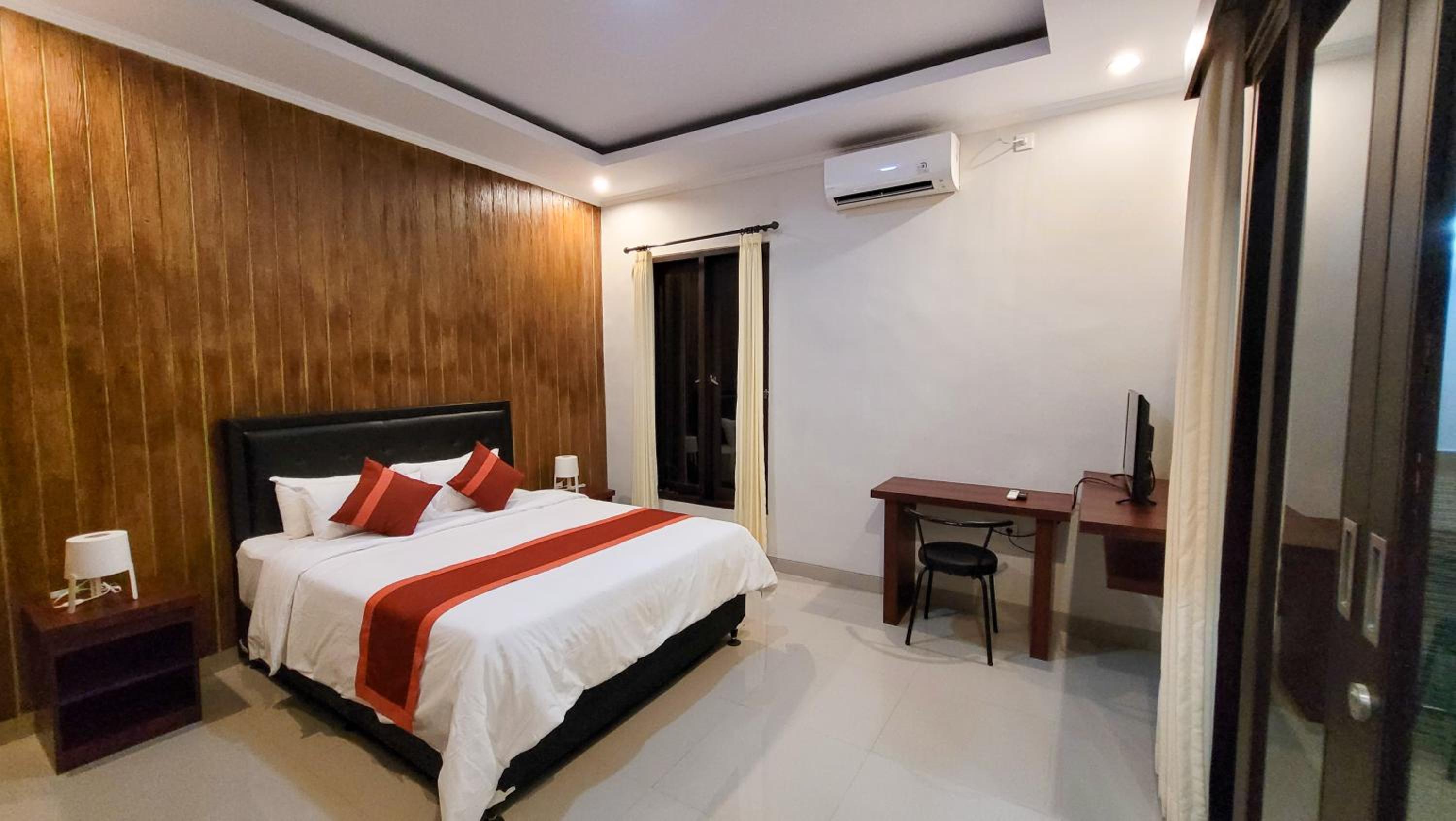 Ramantika Sunset Bay