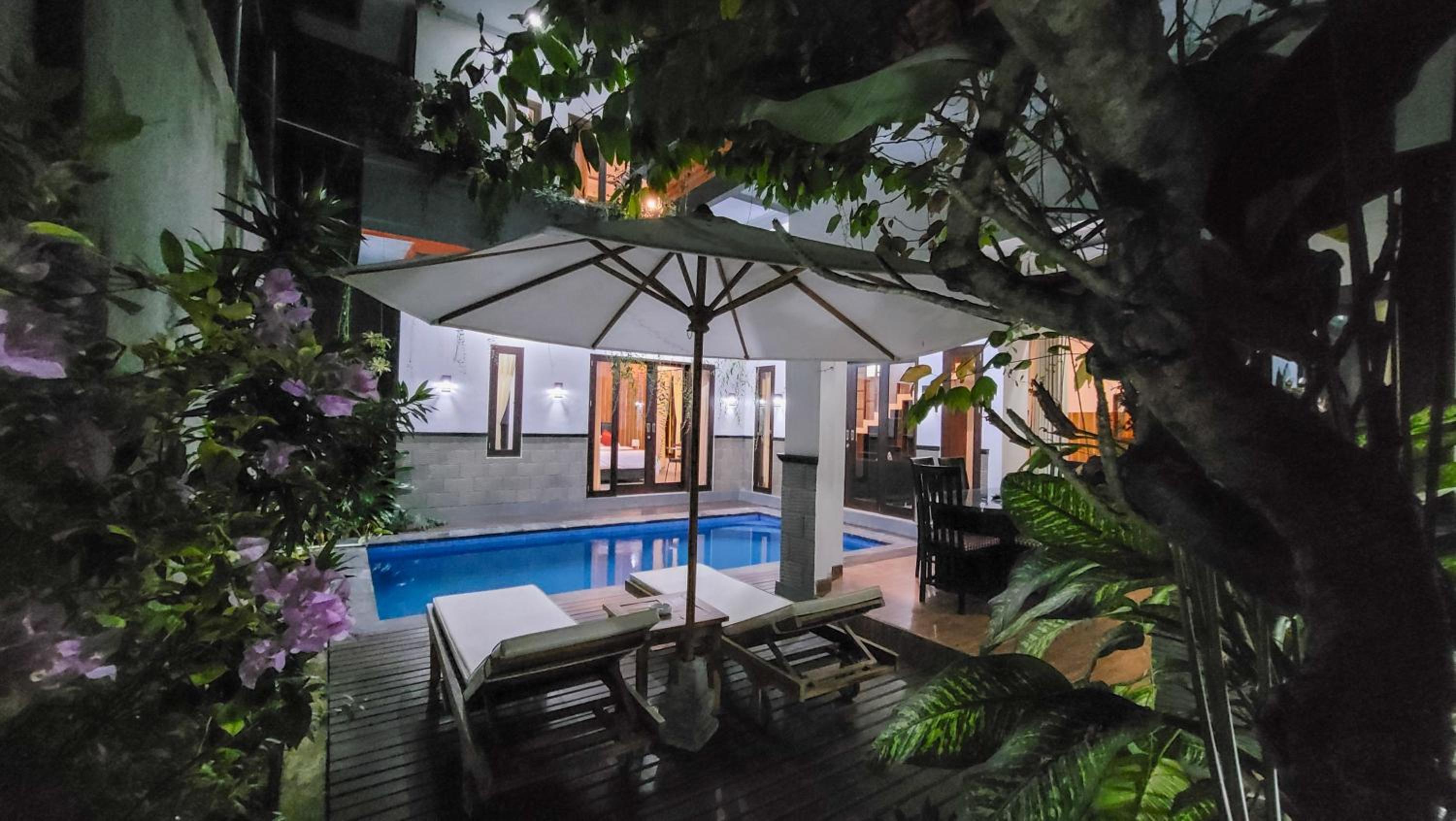 Ramantika Sunset Bay