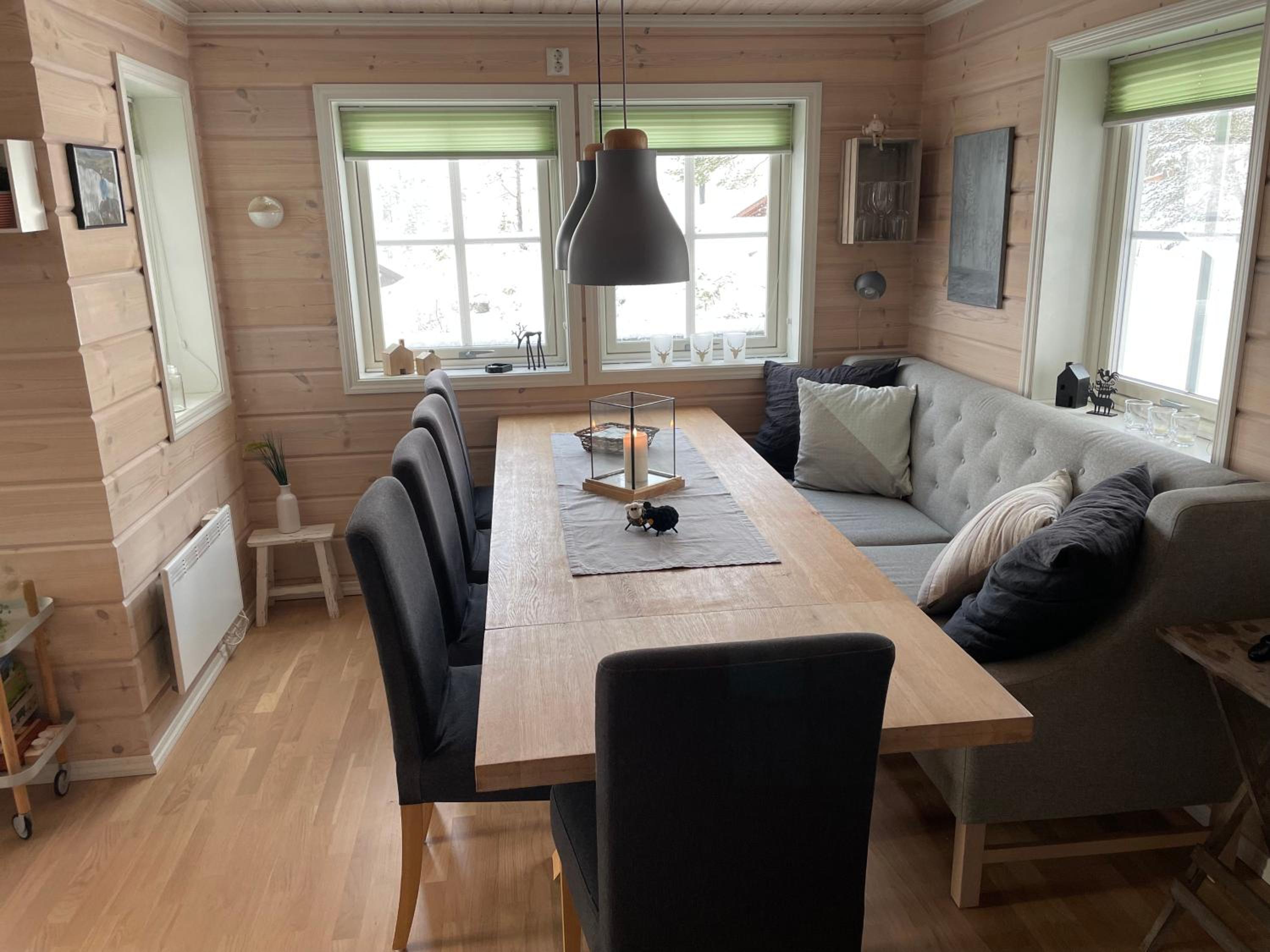 Modern, lovely holidayhome, in quiet nature close to Trolltunga view 5