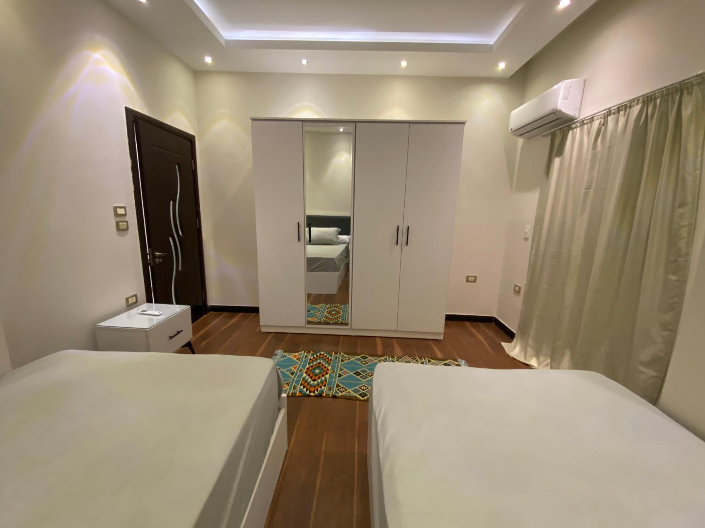 Comfy Basement Apartment with Private Patio and Garden