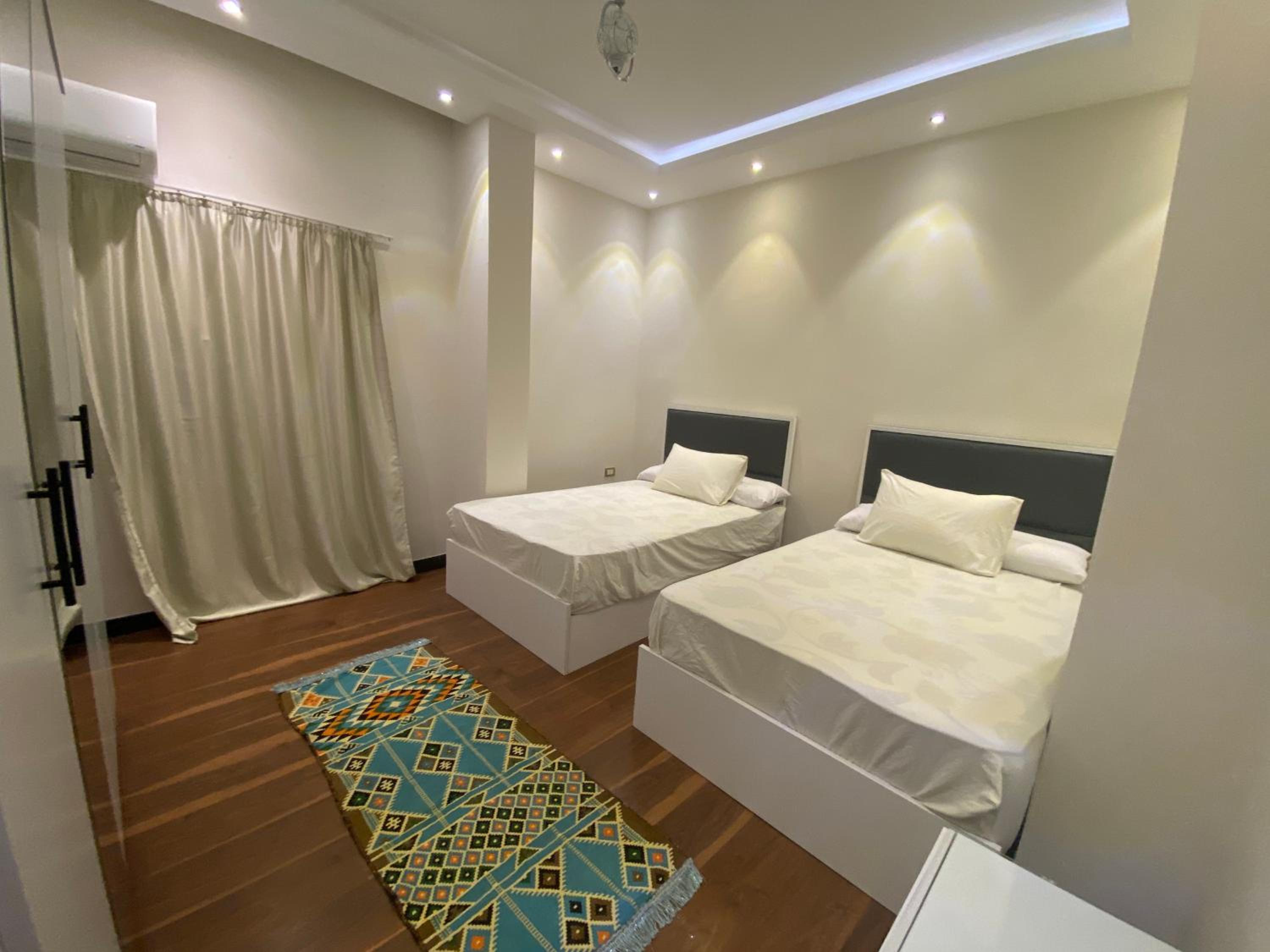 Comfy Basement Apartment with Private Patio and Garden