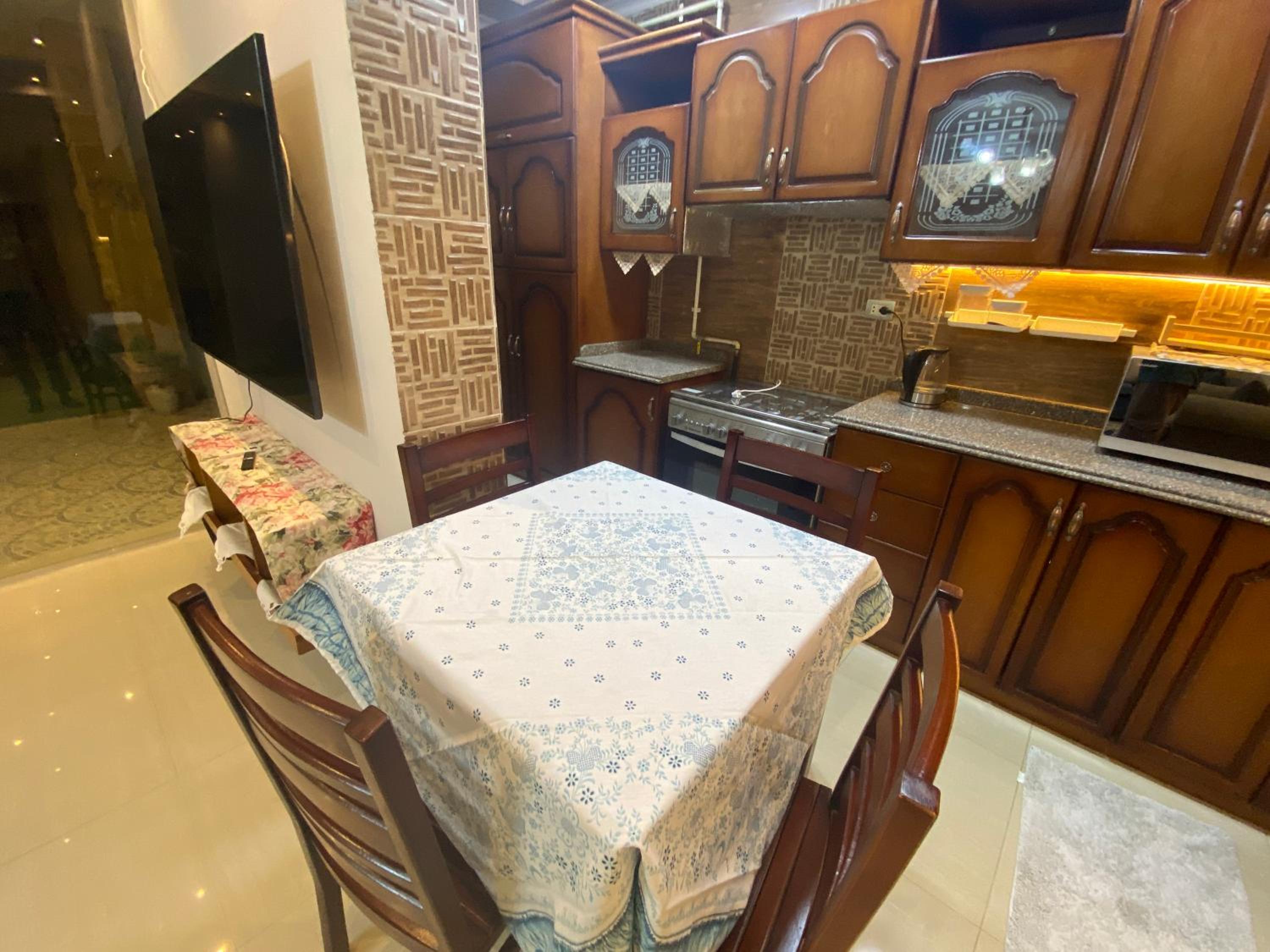 Comfy Basement Apartment with Private Patio and Garden