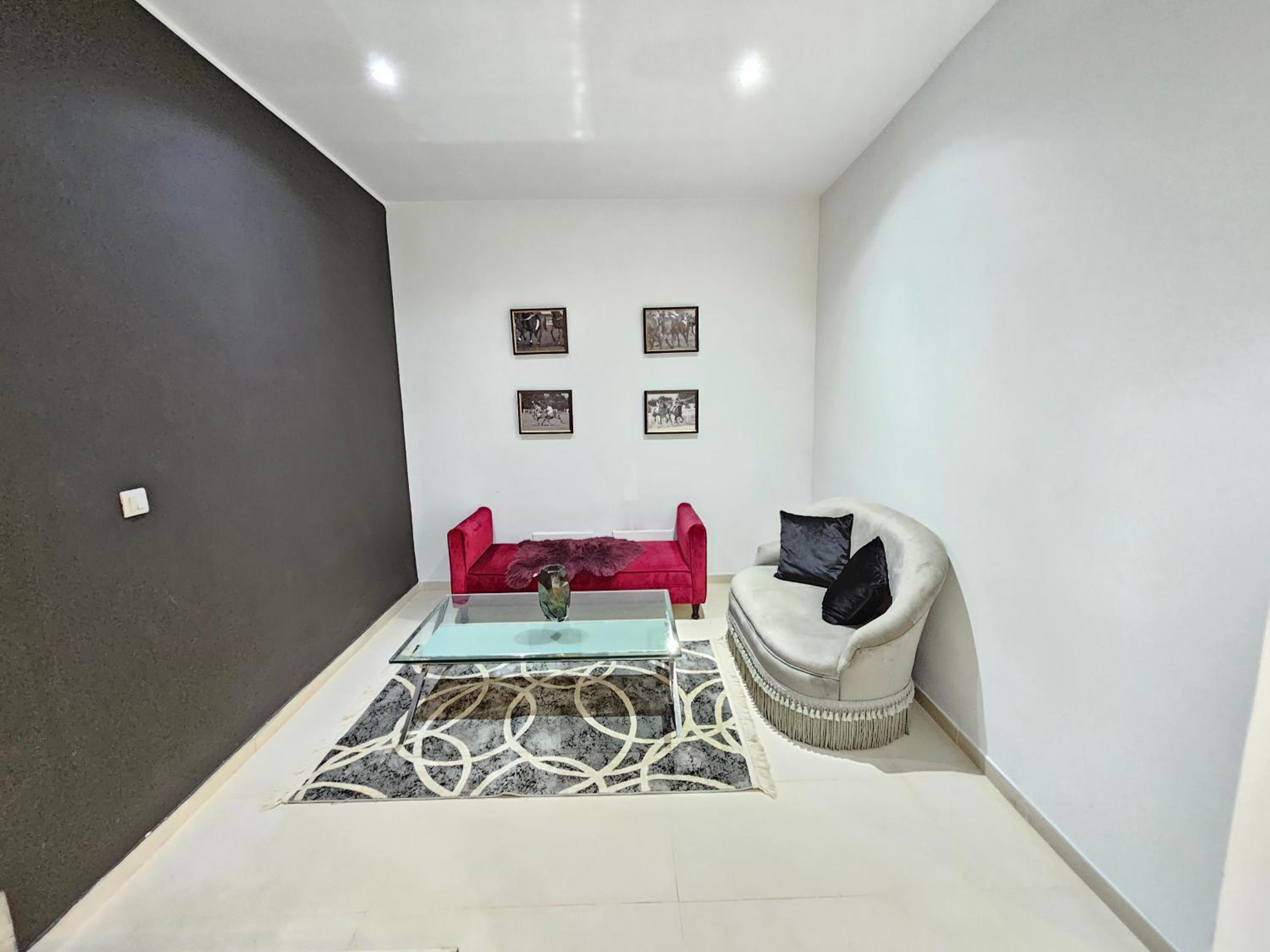 Stylish luxe house with gardens in la Marsa