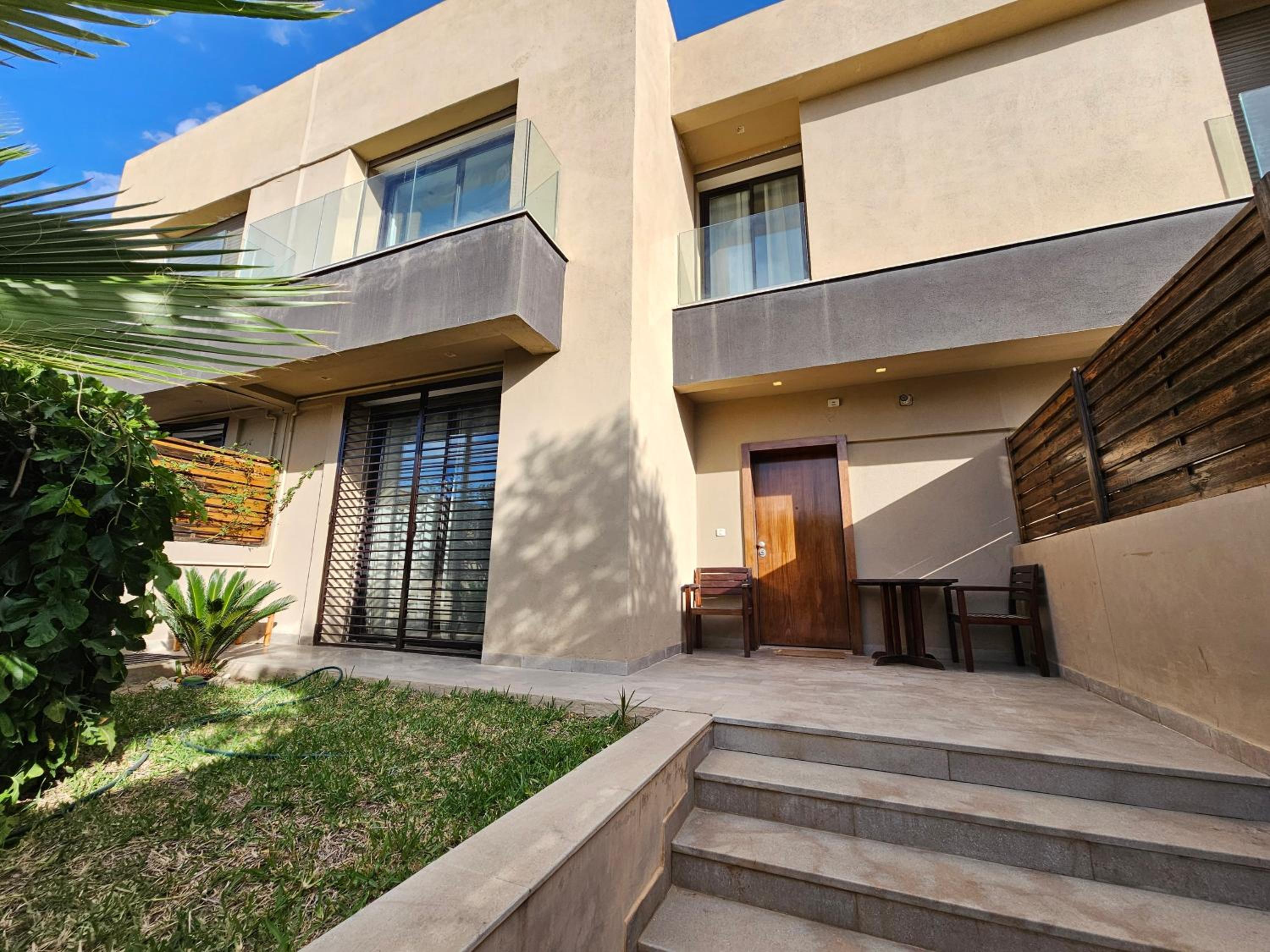 Stylish luxe house with gardens in la Marsa