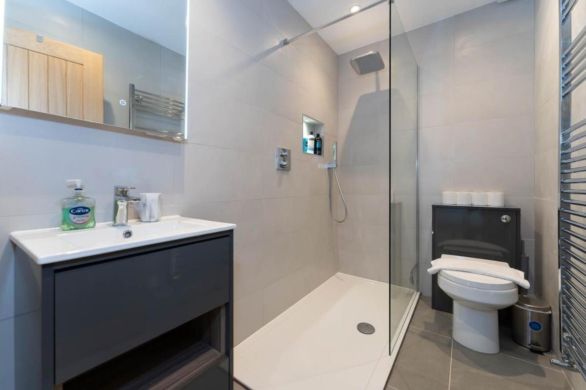 Host & Stay - Sackville Apartment view 4