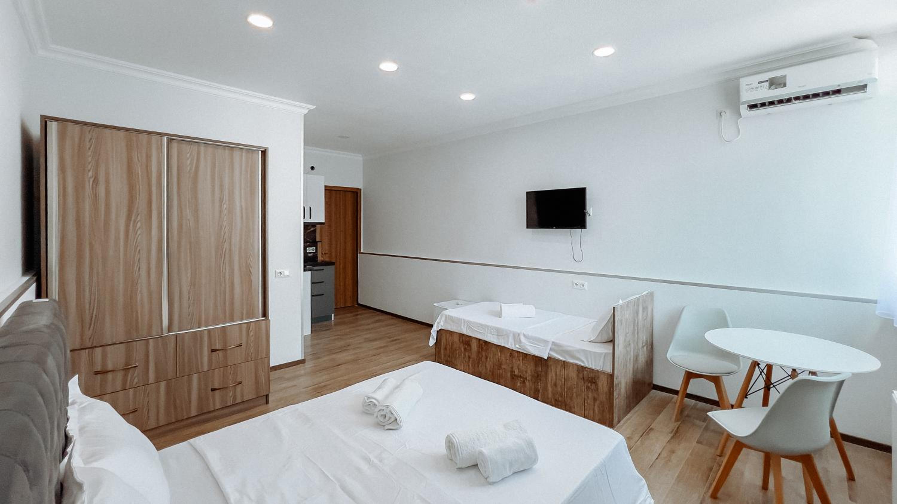 A-Y Apartments Isani view 4