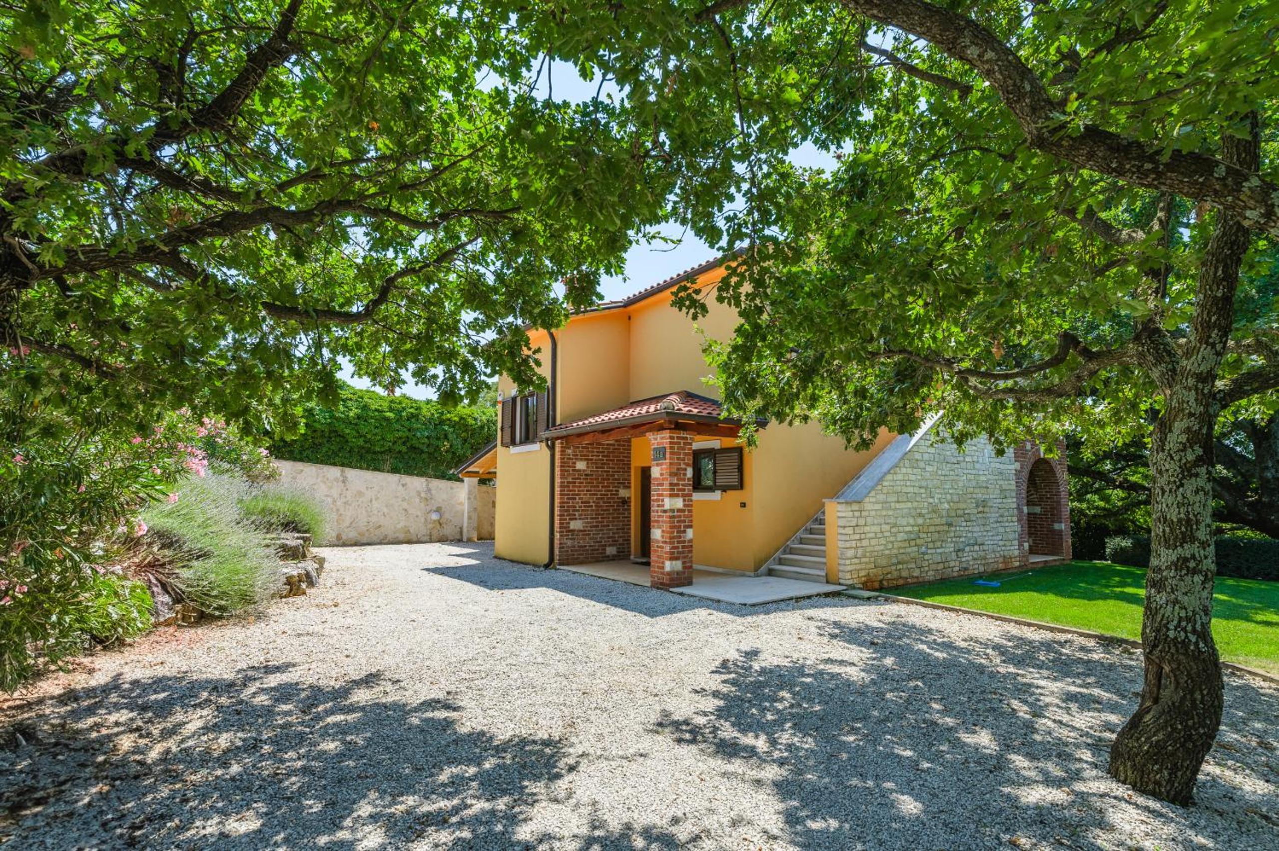 Villa Hrast Bacva view 4