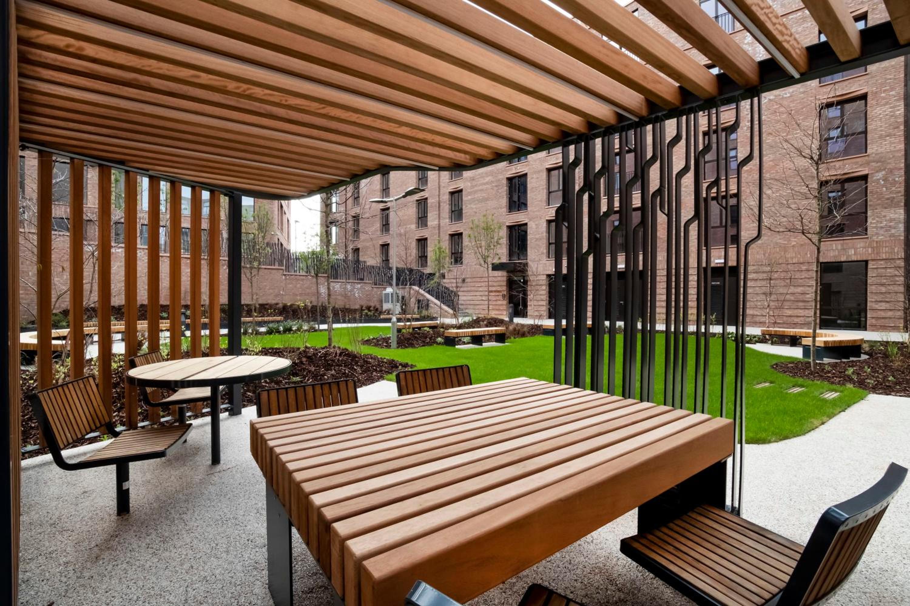The Hudson 1 bed sleeps 2 York central view 4