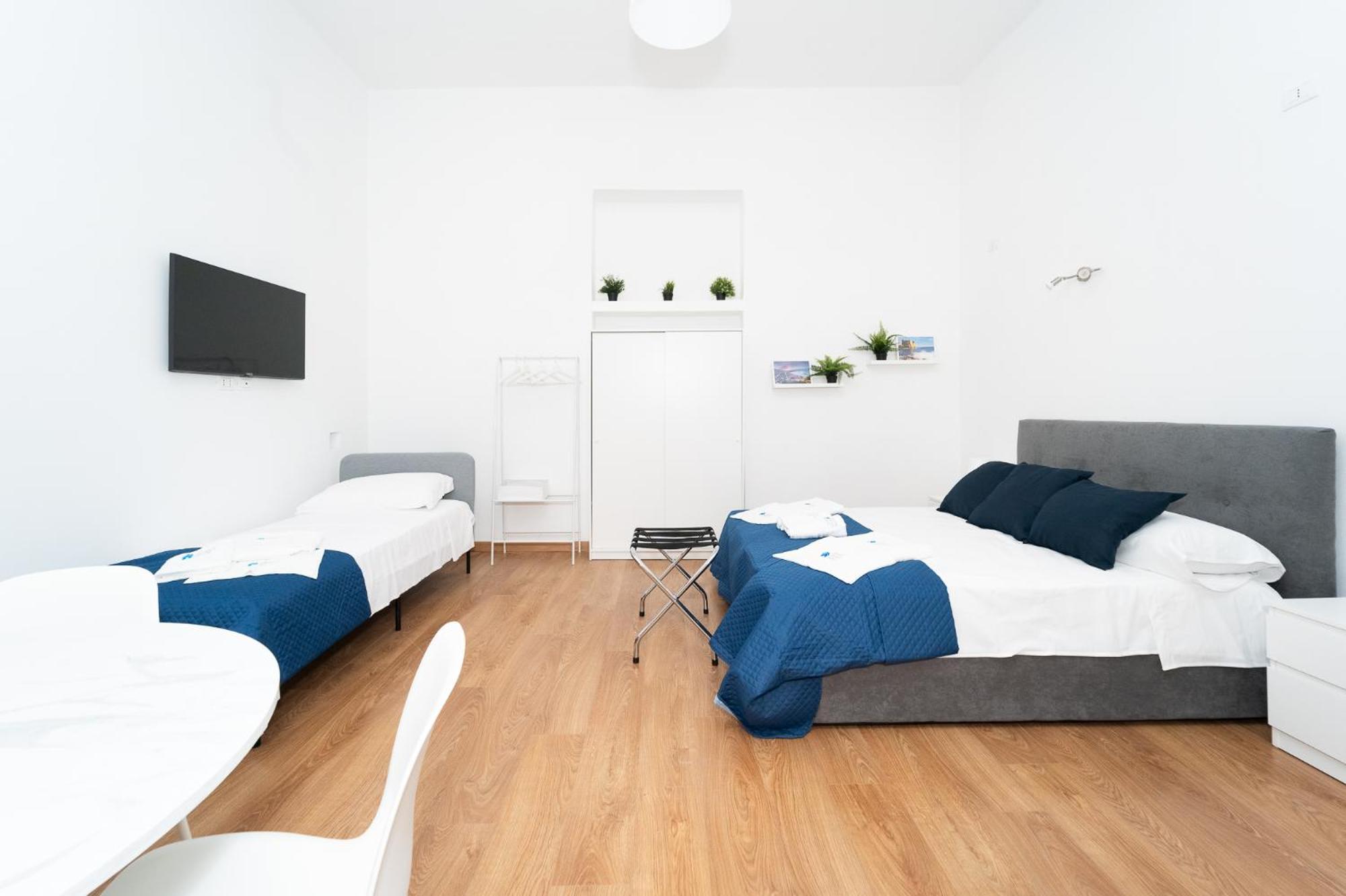 Home Smart Rent Appartamento nei pressi di Via Toledo 2 camere da letto