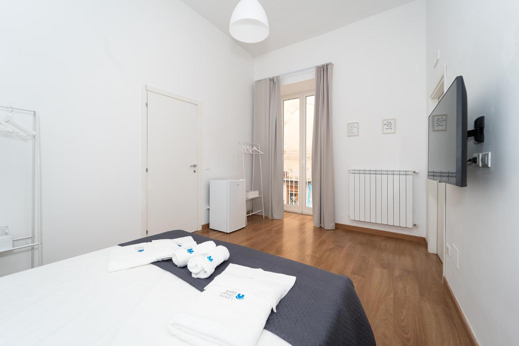 Naples Vacations - Appartamento con 2 Camere da Letto nei pressi di Via Toledo Centro Storico - Property Image 12