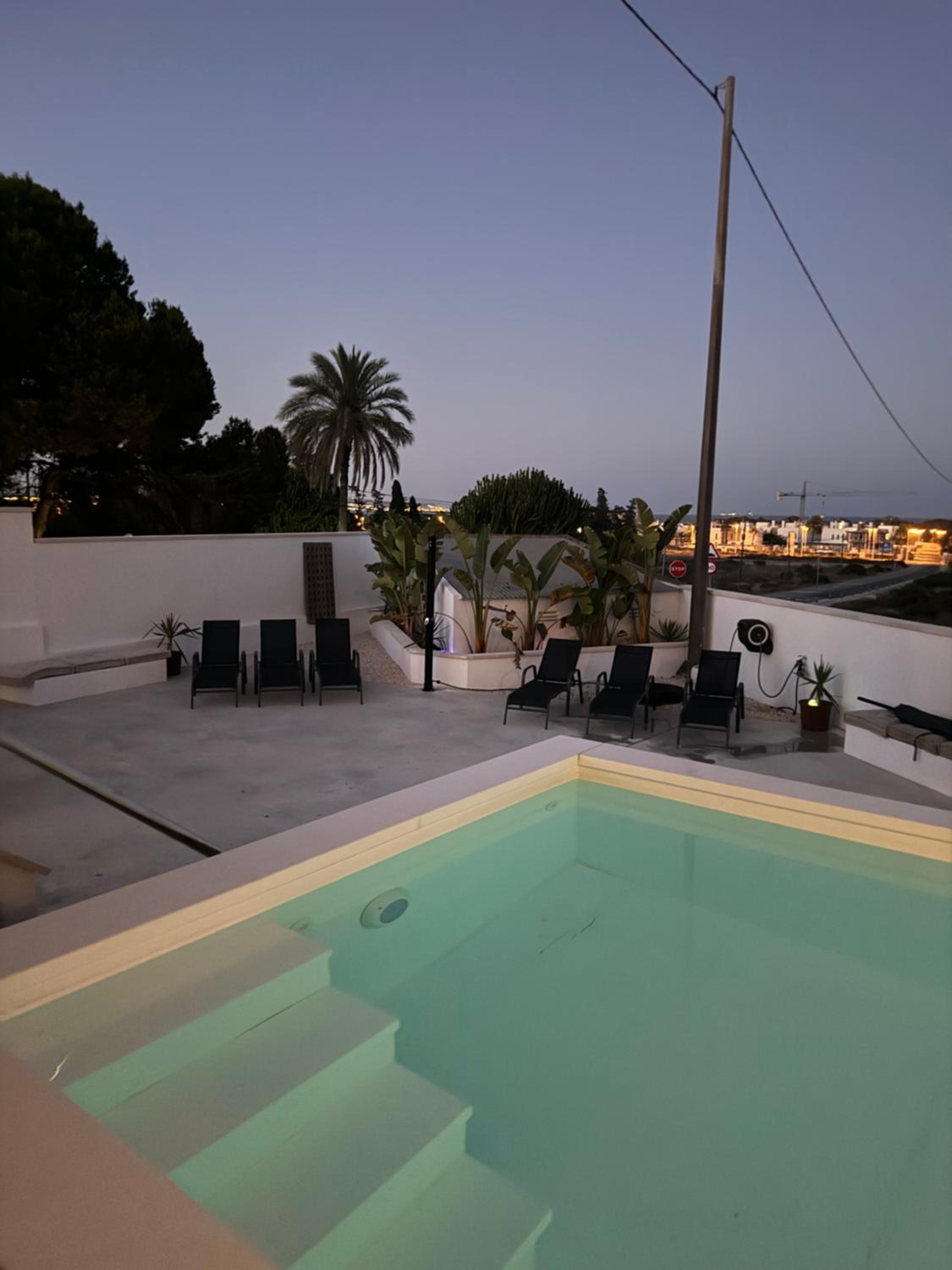 Beach house La Marina