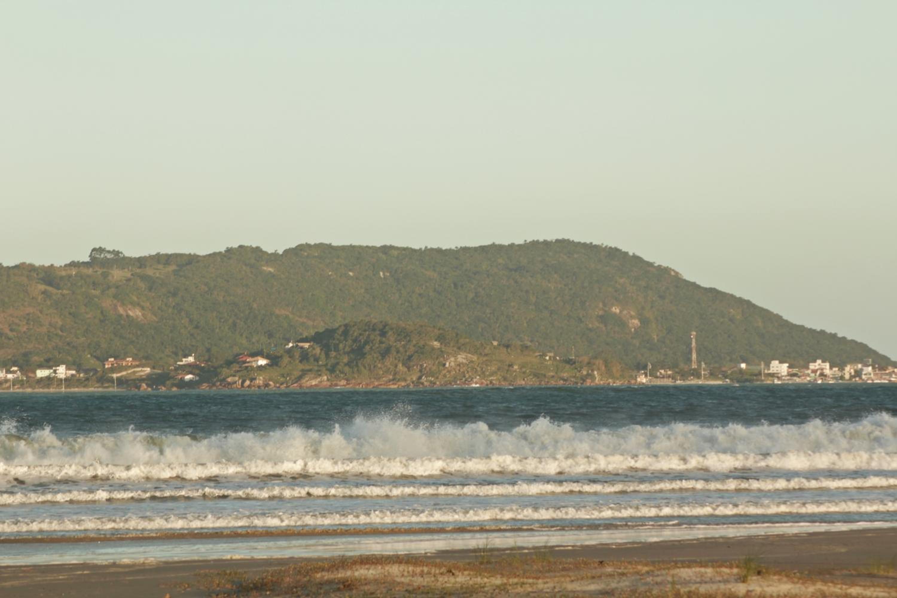 Pousada Recanto Edênico - à beira mar da Praia Ponta do Papagaio, Palhoça SC