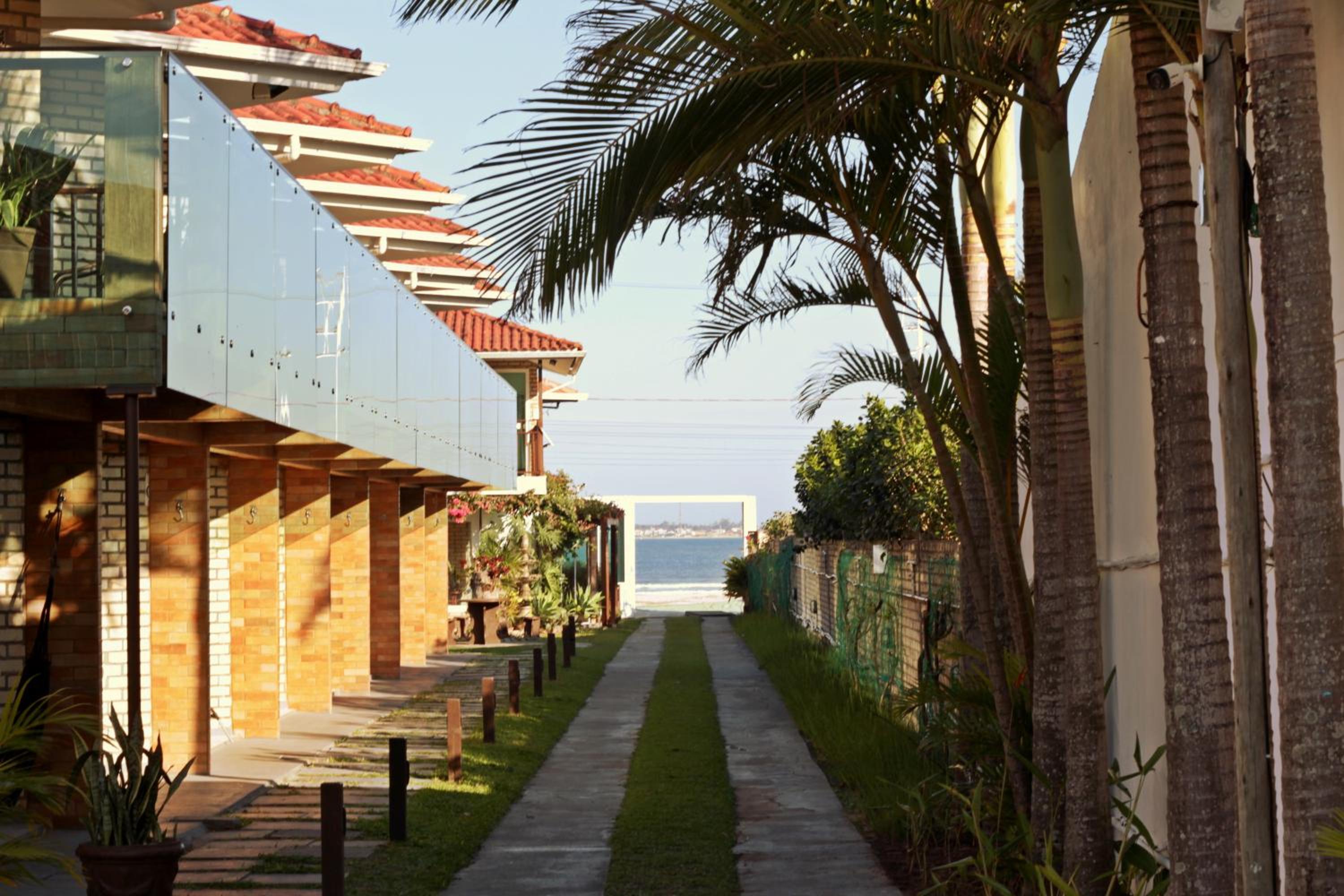 Pousada Recanto Edênico - à beira mar da Praia Ponta do Papagaio, Palhoça SC