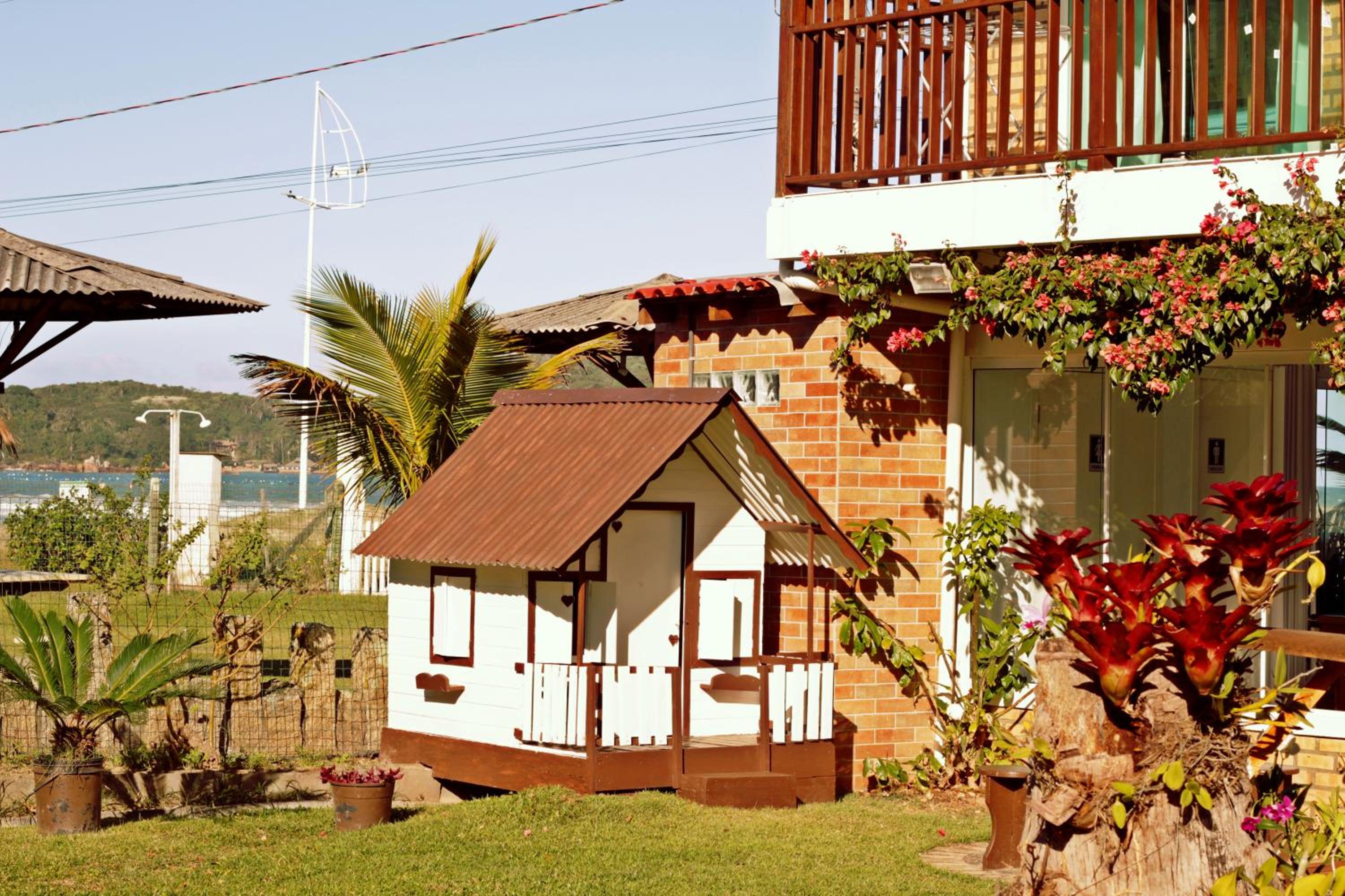 Pousada Recanto Edênico - à beira mar da Praia Ponta do Papagaio, Palhoça SC