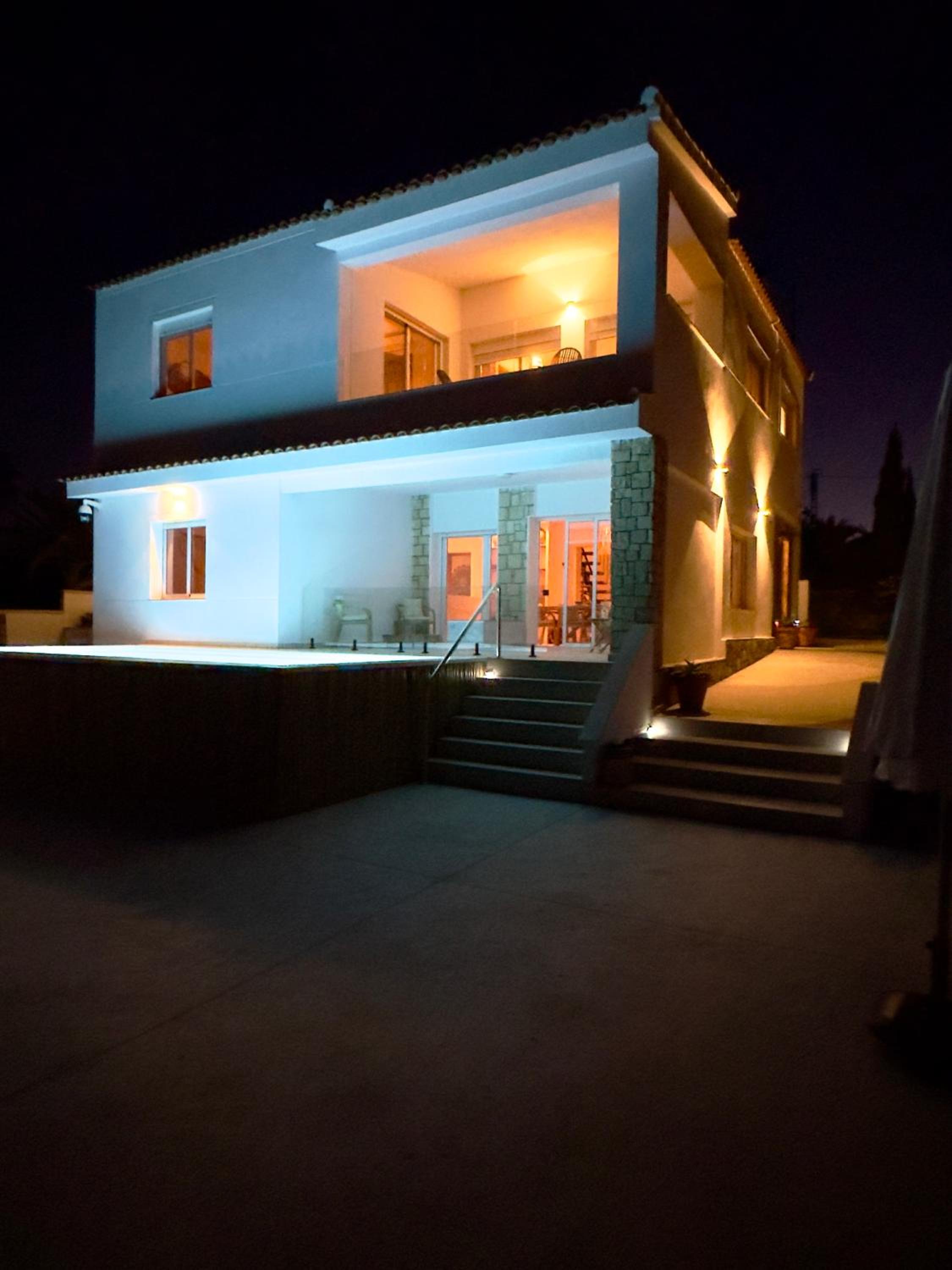 Beach house La Marina