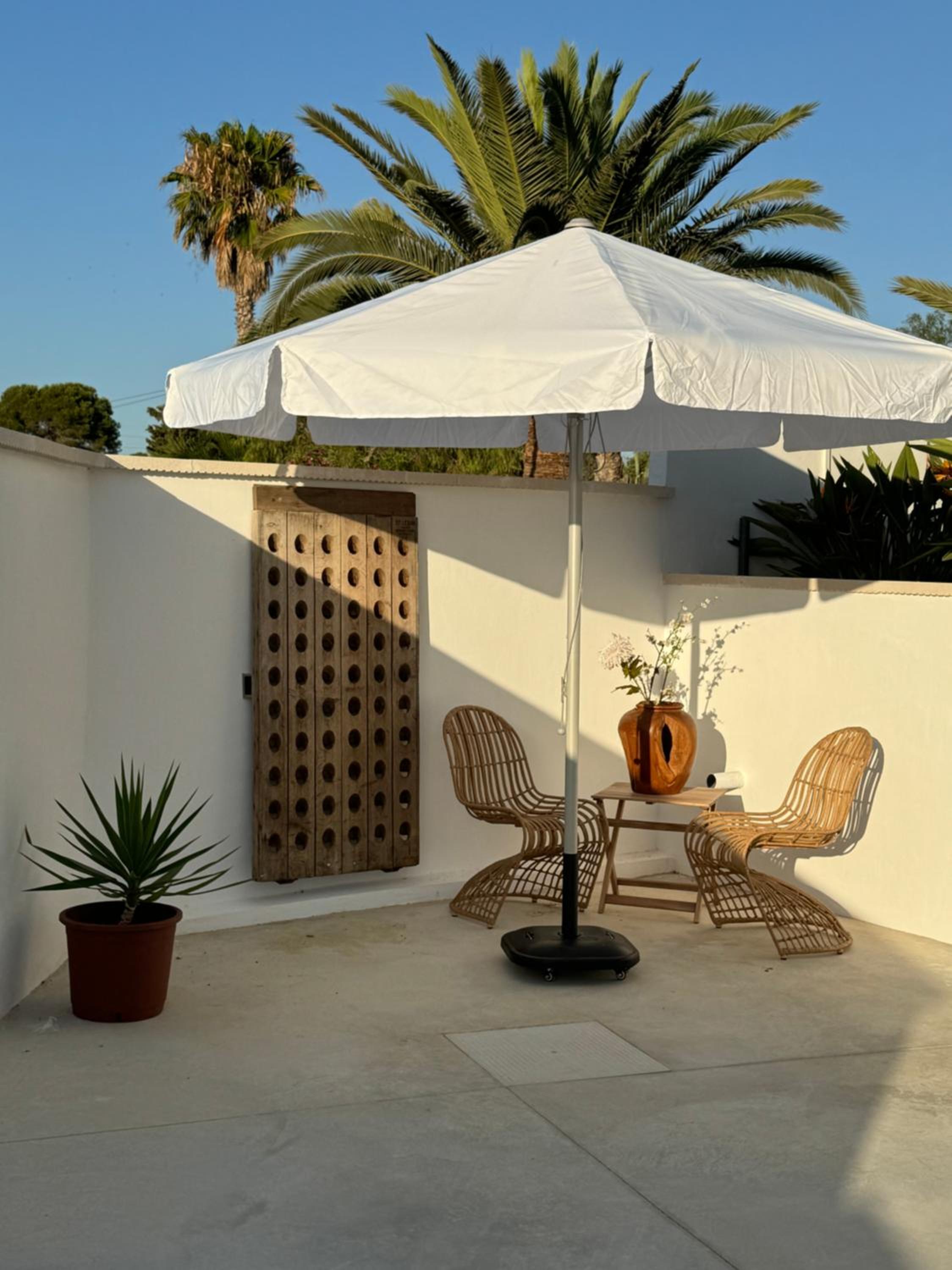 Beach house La Marina