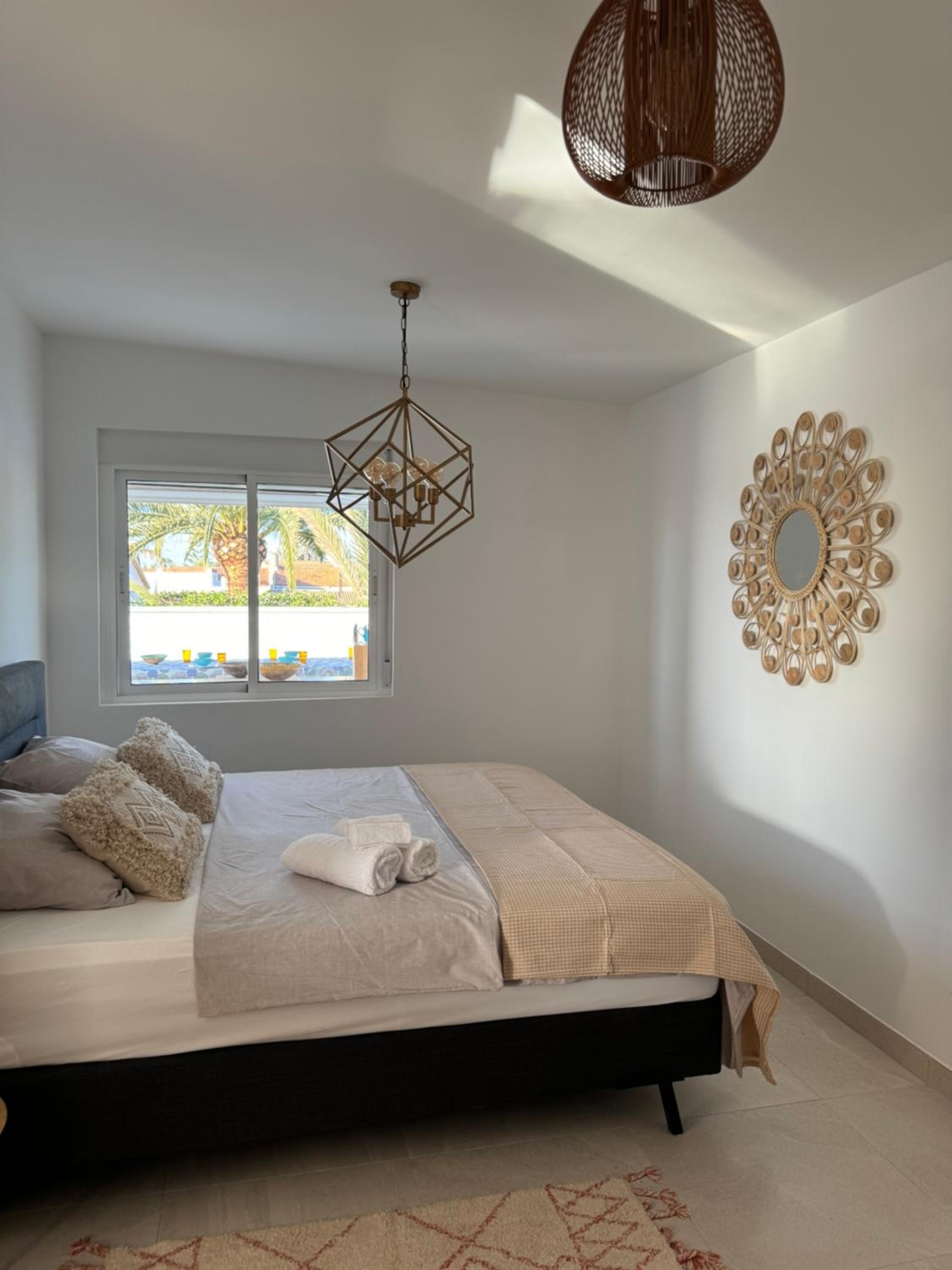 Beach house La Marina