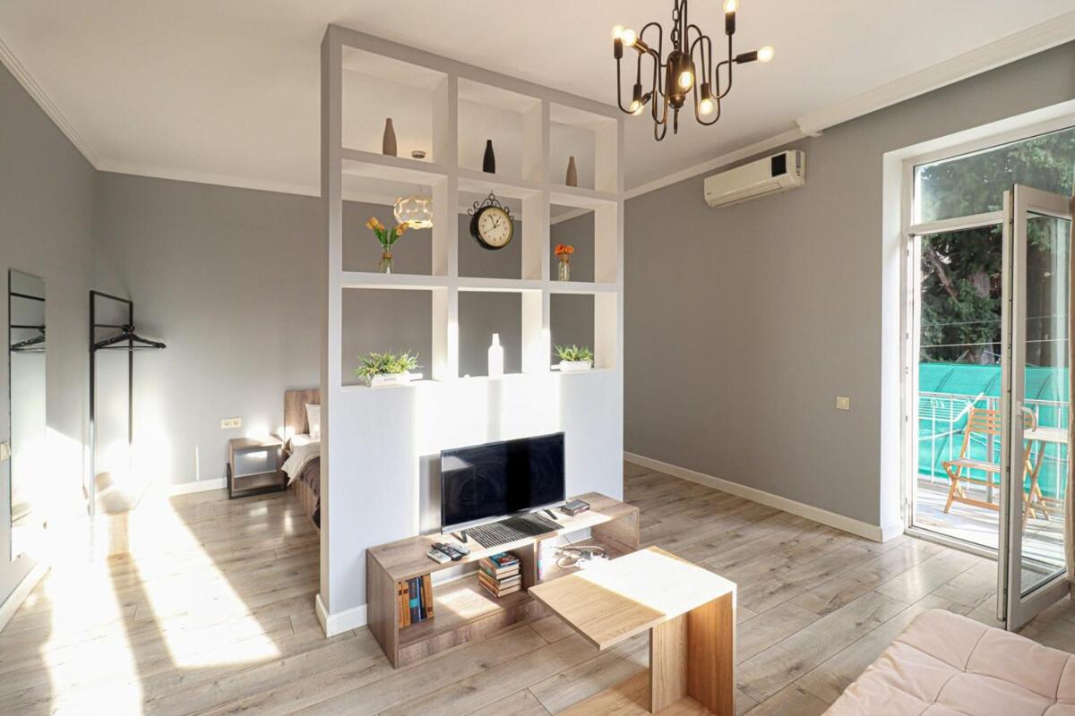 Mini Apartment near Fabrika view 4