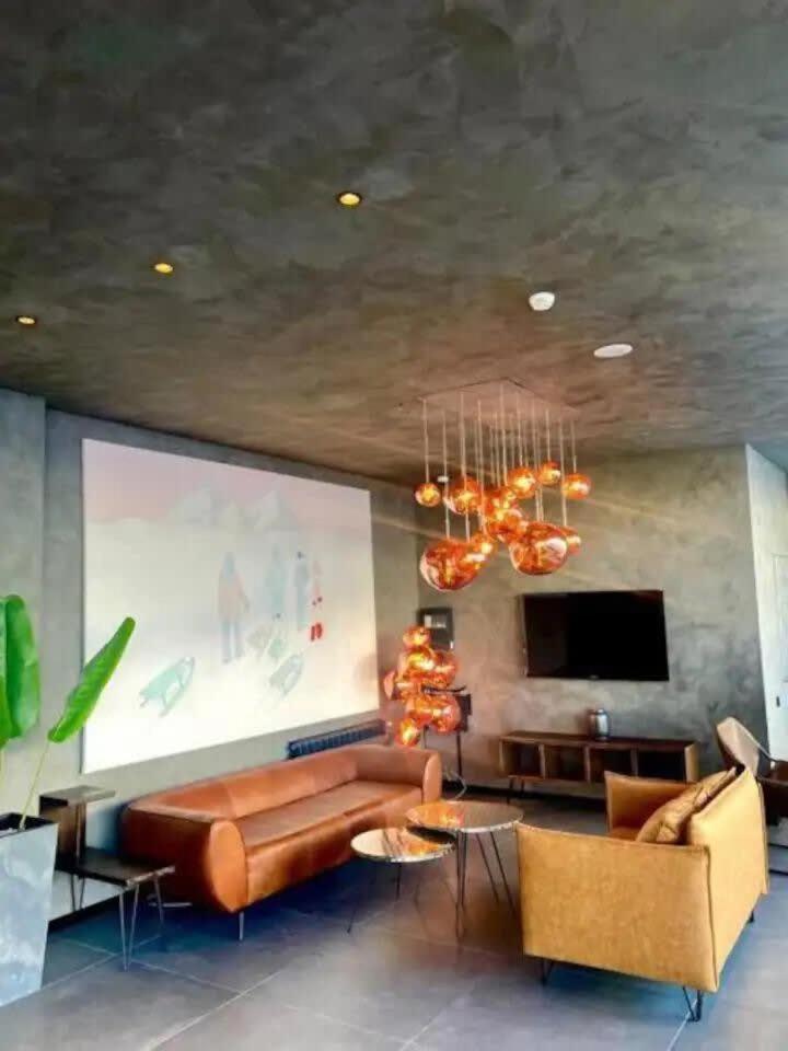 lounge