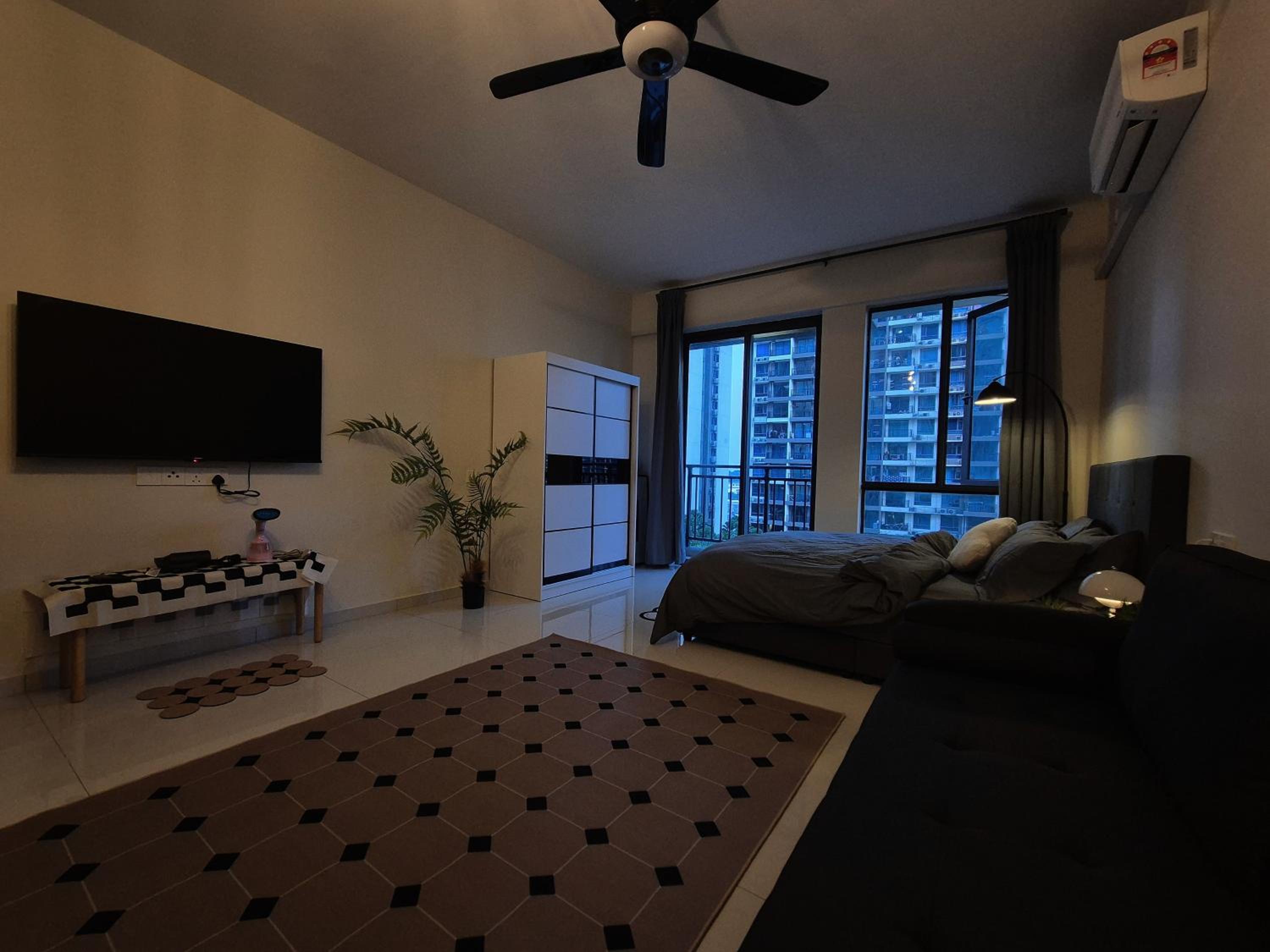 Central Park Cozy Garden View Studio for 3 pax