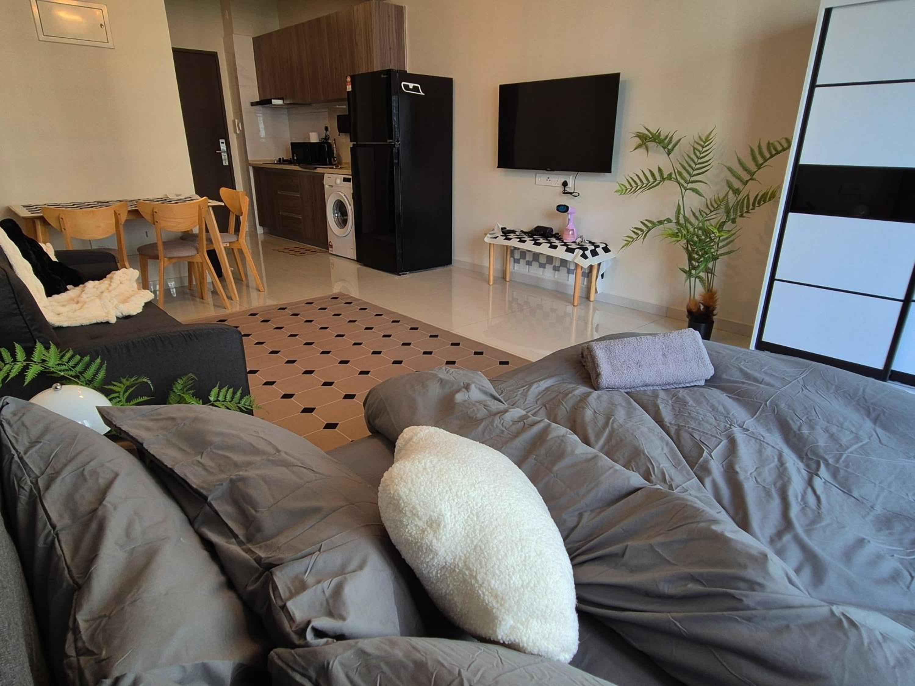 Central Park Cozy Garden View Studio for 3 pax