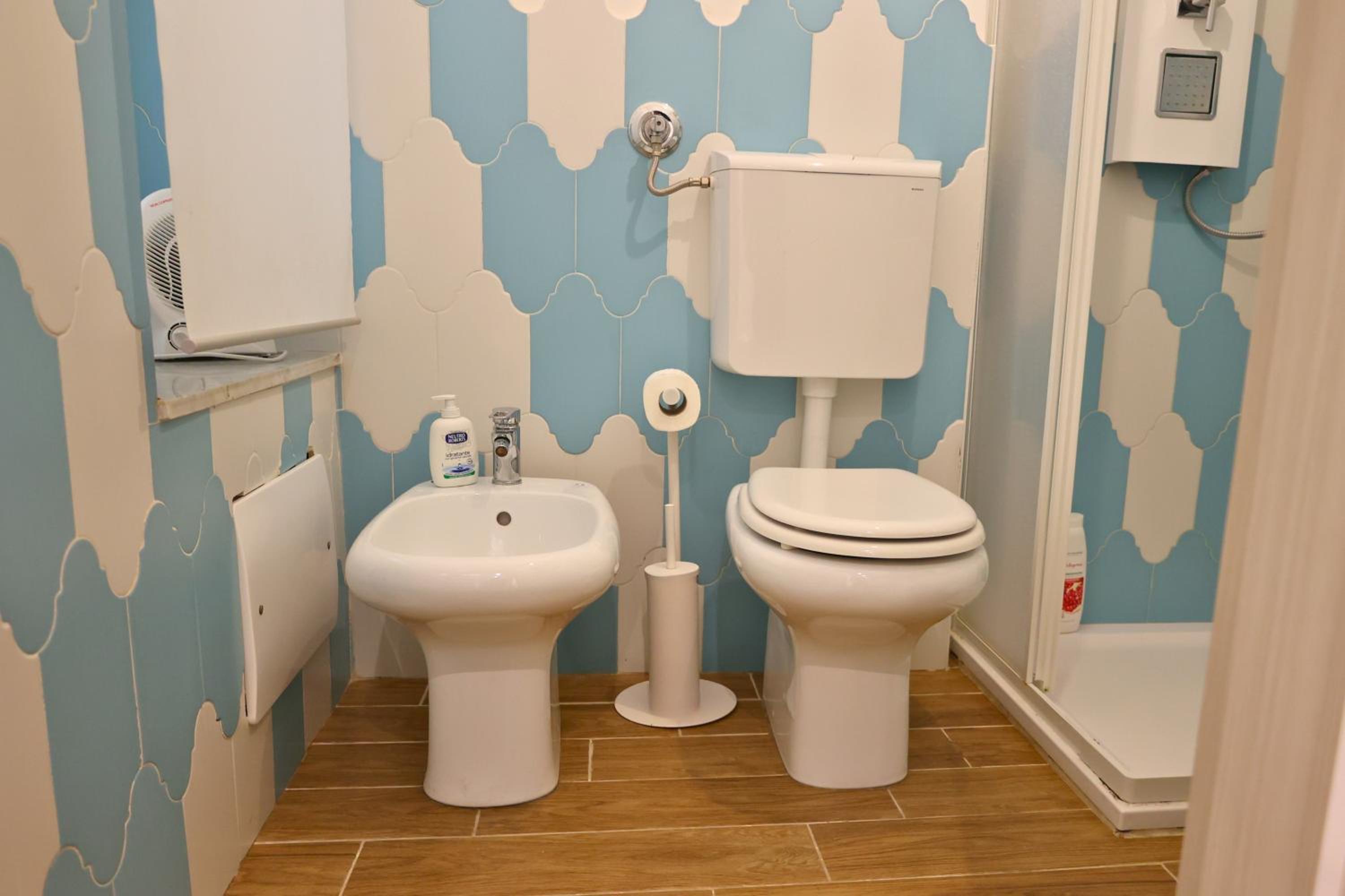 Photo 12