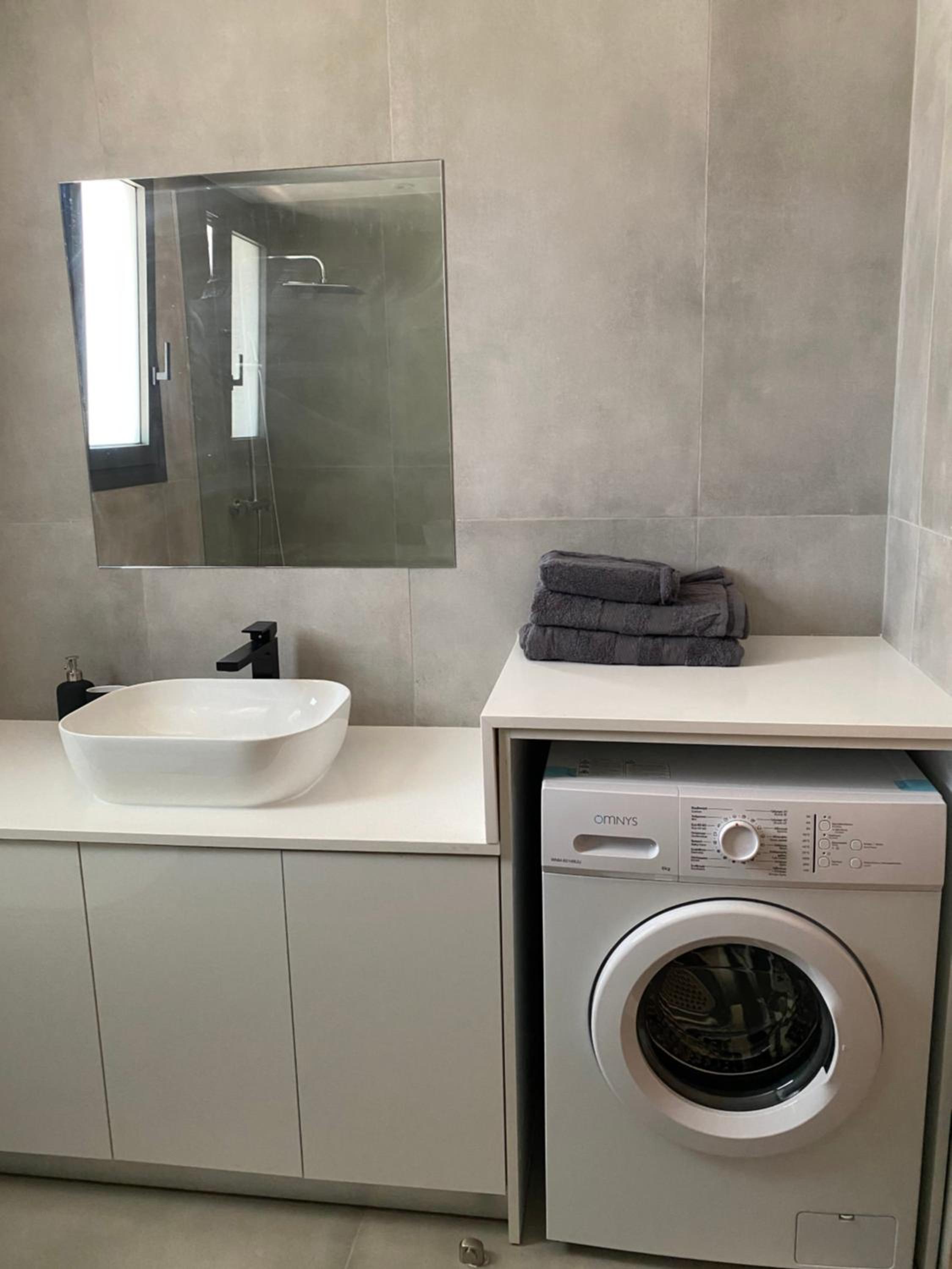 Tremythia Homes - Deluxe loft and 2-bed houses