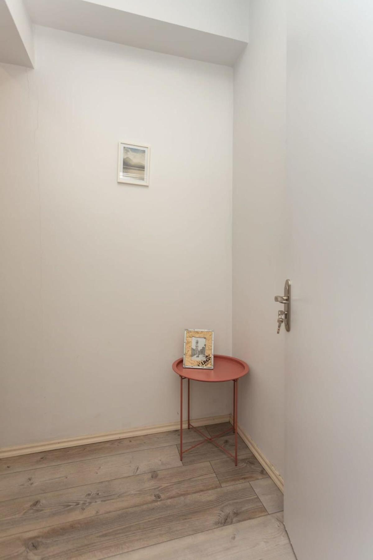 Photo 50