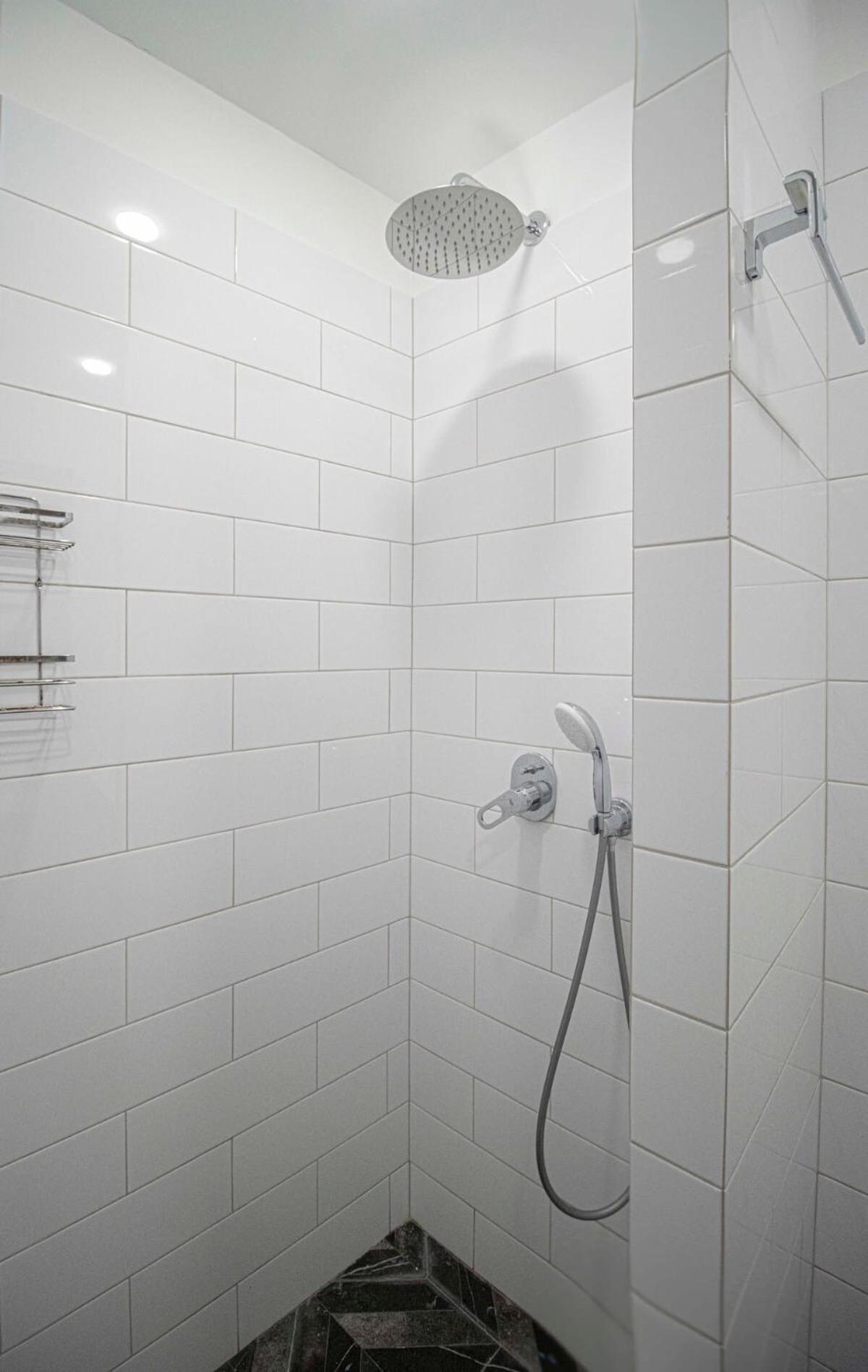 Peaceful Studio Apt in Tbilisi view 4