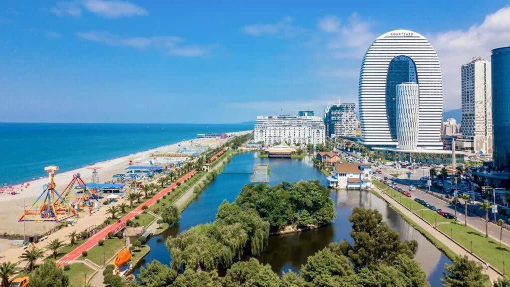 Alliance Palace Marriot floor 35 by Wehost