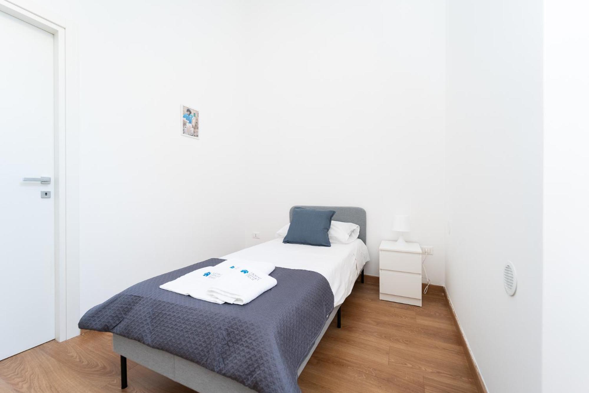 Elegant Apartment "Quattro Passi near Montesanto" photo 5