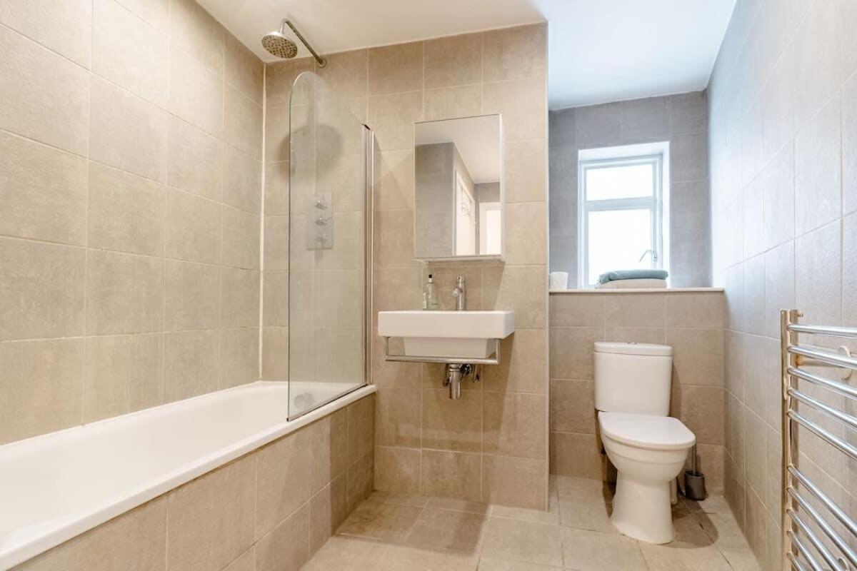 Central One Bedroom flat in Corn Street