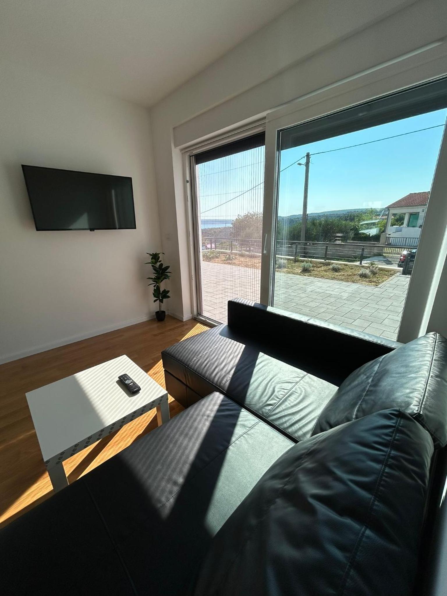 Ujo Marko Sea View House, Maslenica view 3