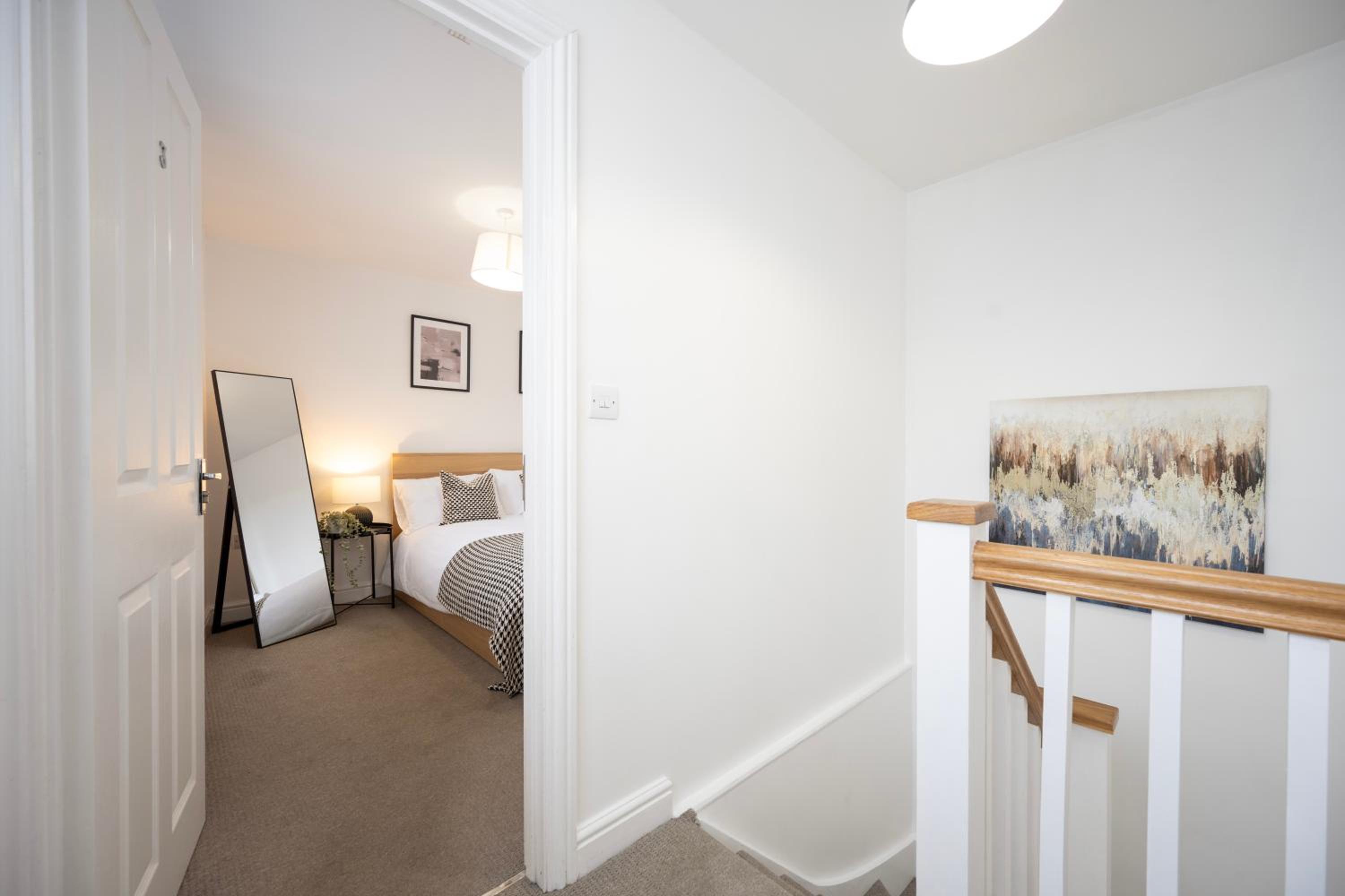 3-Bedroom Charming Central House