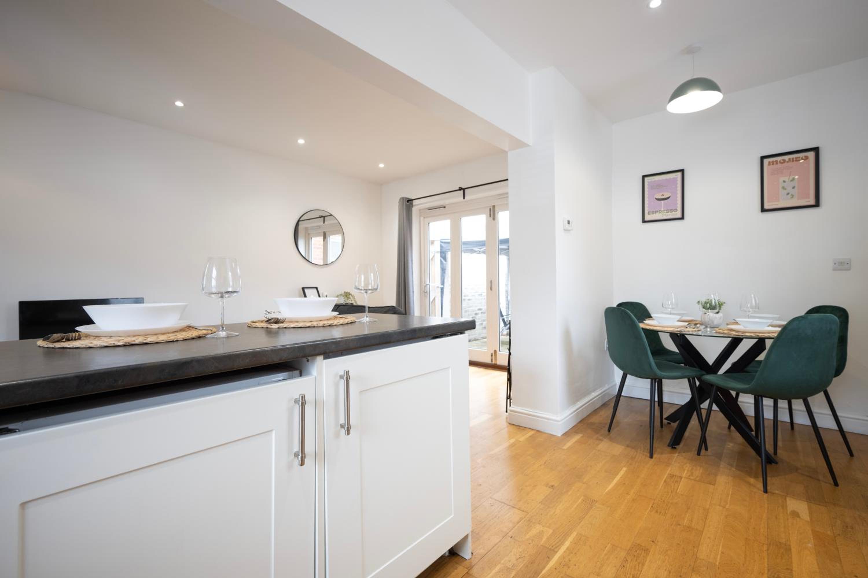 3-Bedroom Charming Central House