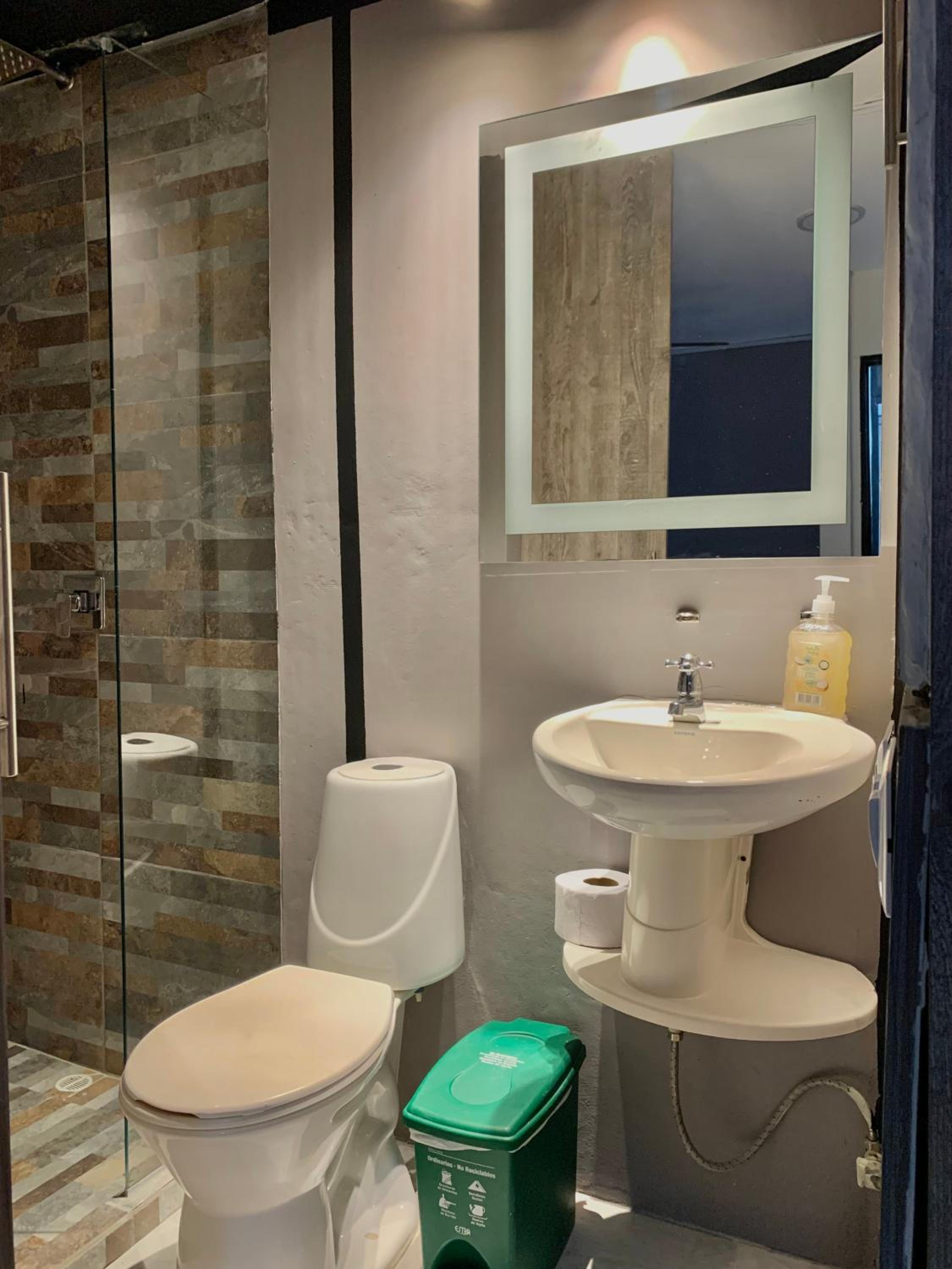 Urban 8 Bedrooms Apartment at Poblado