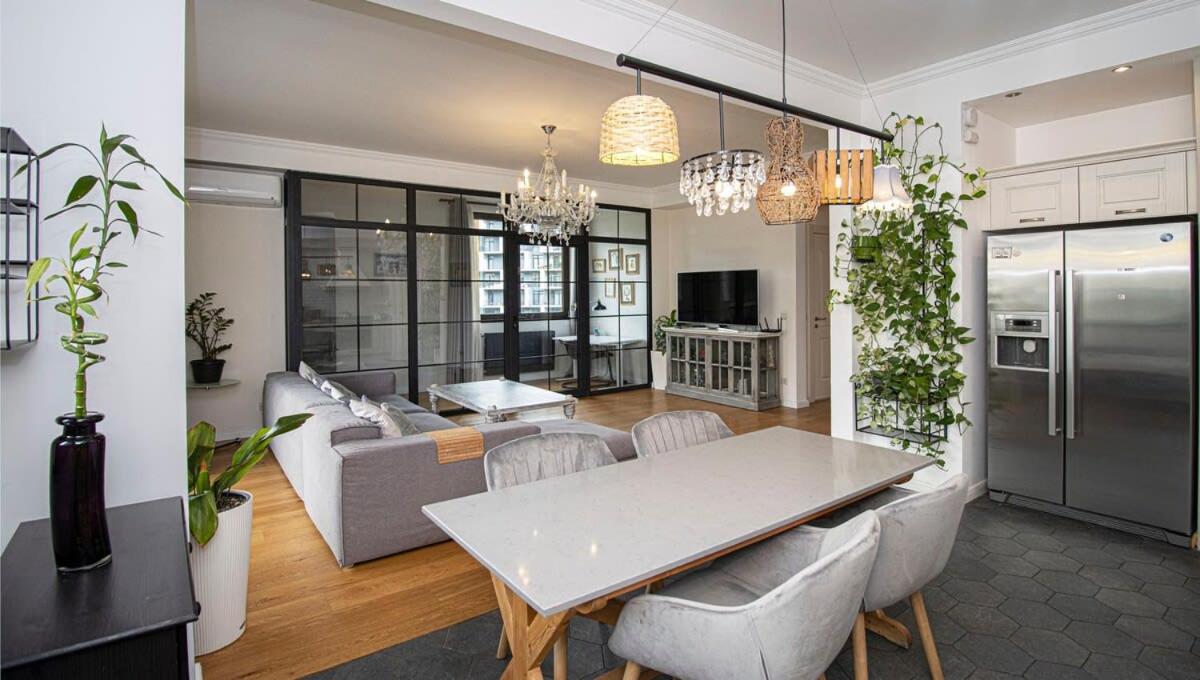 Superior 2BR Apartment In Vake - By Wehost view 4