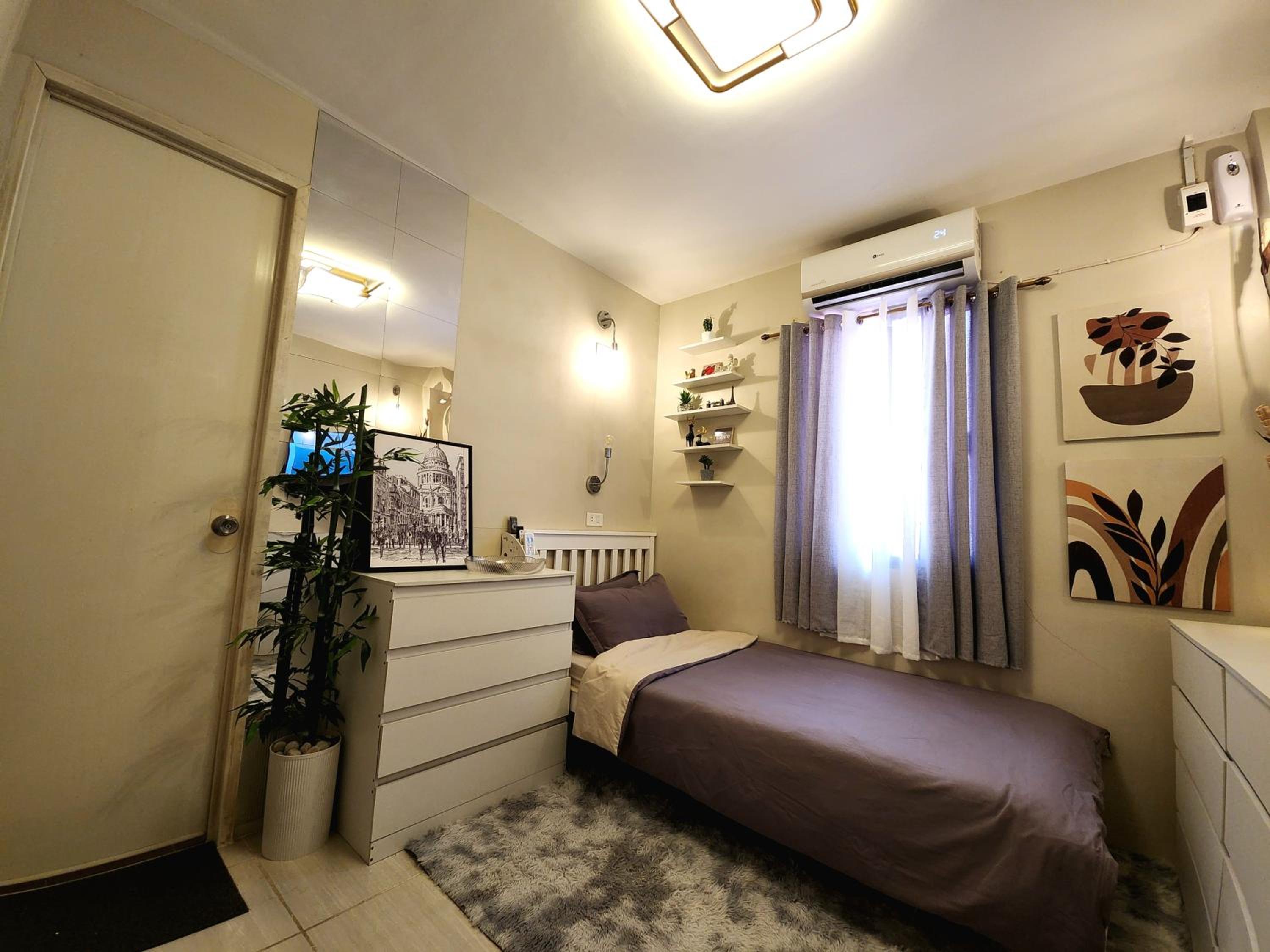 Don Seroy Backpackers Inn view 2