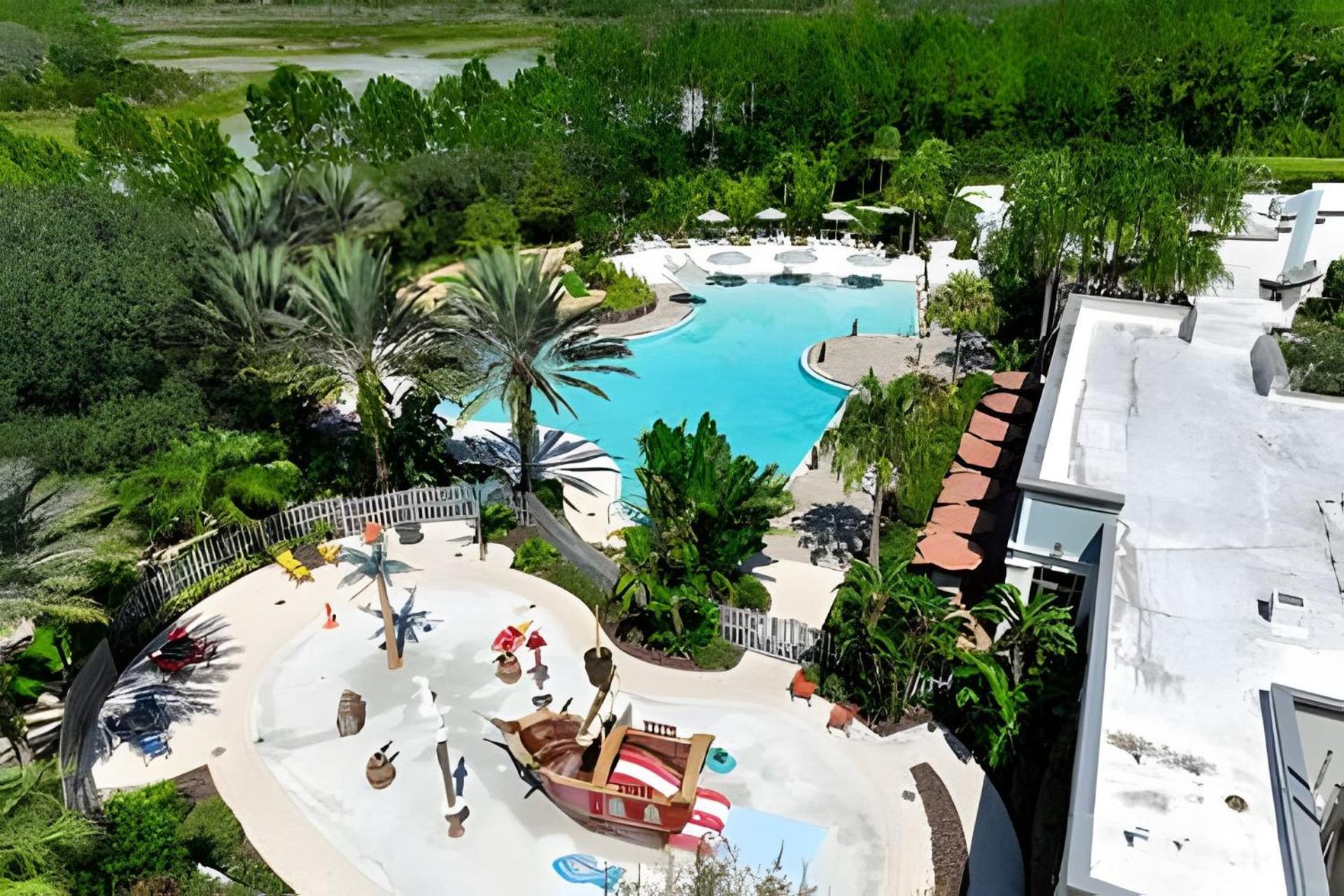 Magical Luxe Escape at Champions Gate view 3