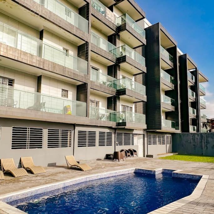 Apartment Pool- Balcony- Parking- Self CheckIn- WIFI -A3
