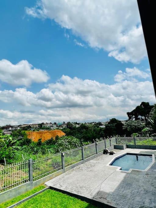 Apartment Pool- Balcony- Parking- Self CheckIn- WIFI -A3