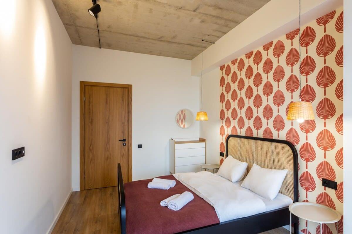 Super Cozy 1BR Apartment For 3 Near Fabrica view 3