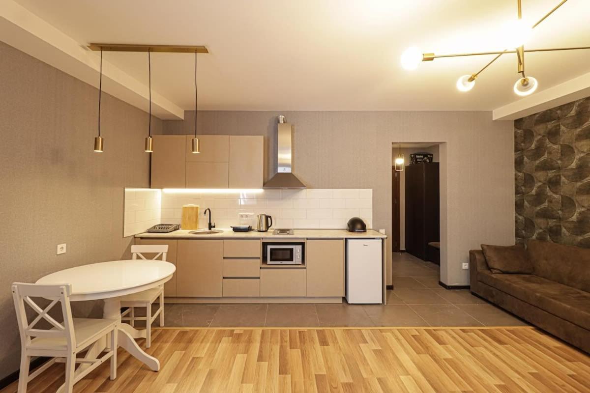 Cozy Studio Apartment in Tbilisi By Wehost view 3