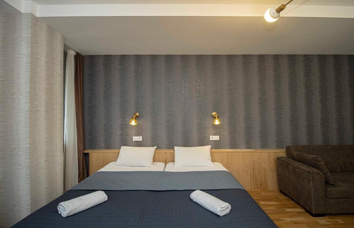 Stylish Apt In Old Tbilisi
