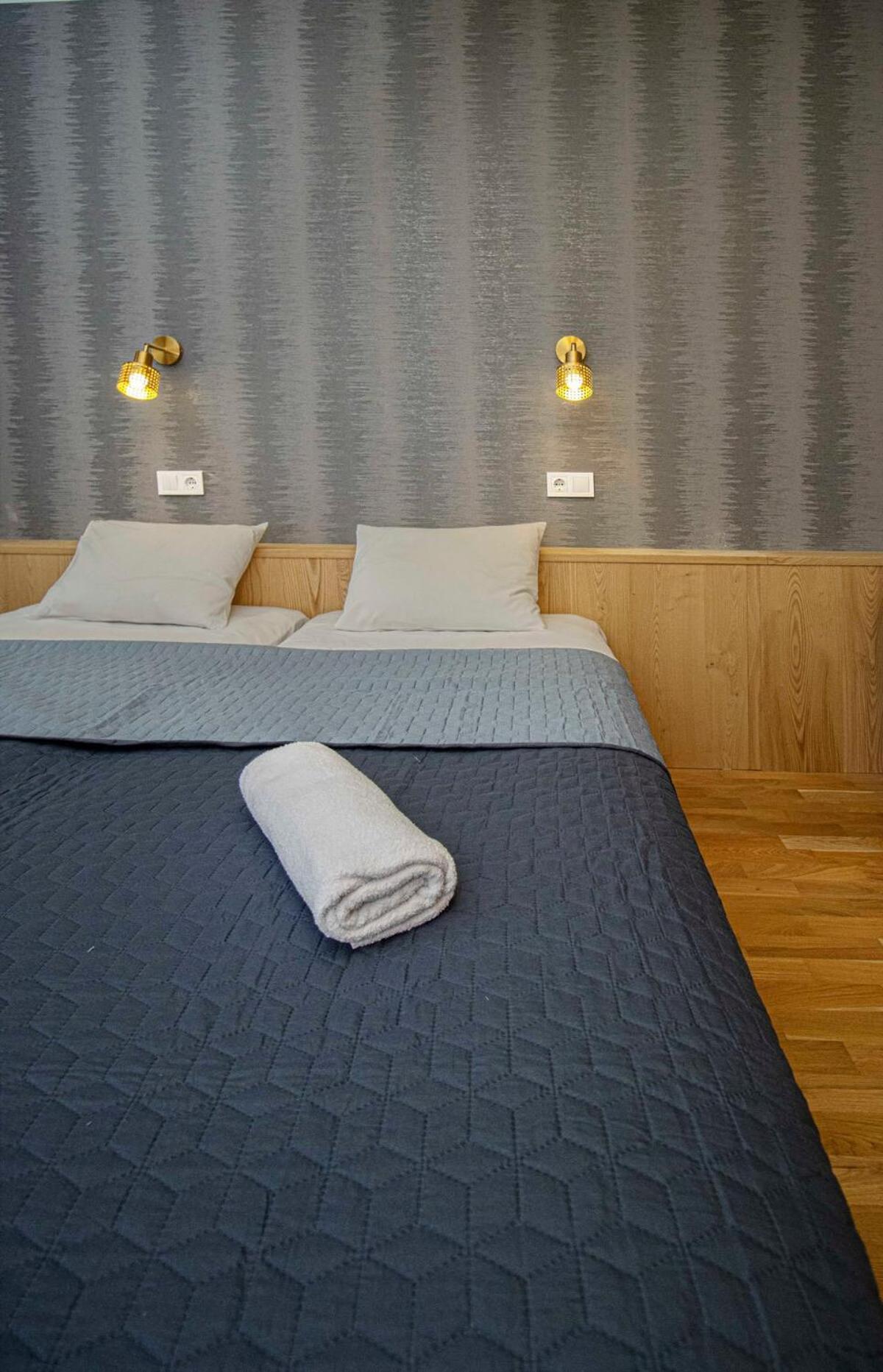 Stylish Apt In Old Tbilisi