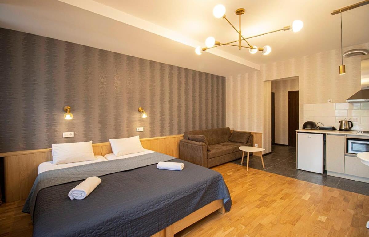 Stylish Apt In Old Tbilisi